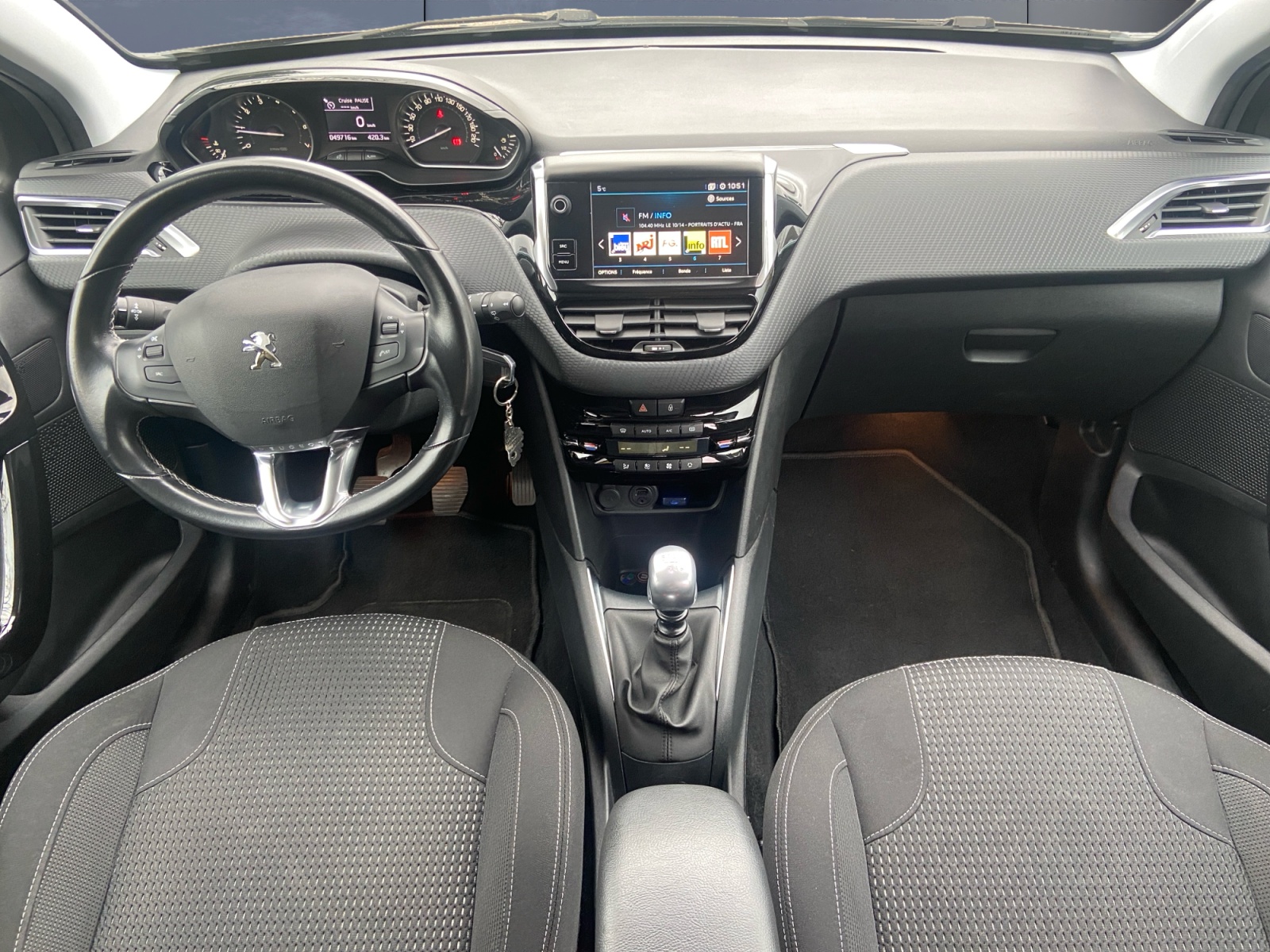 Peugeot 208 14