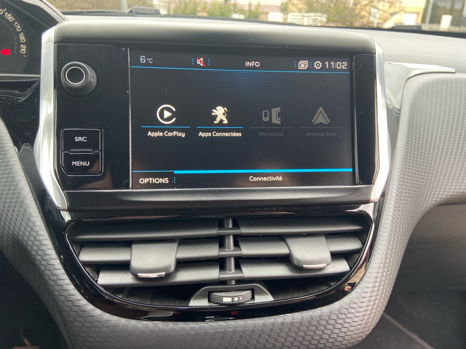 Peugeot 208 21