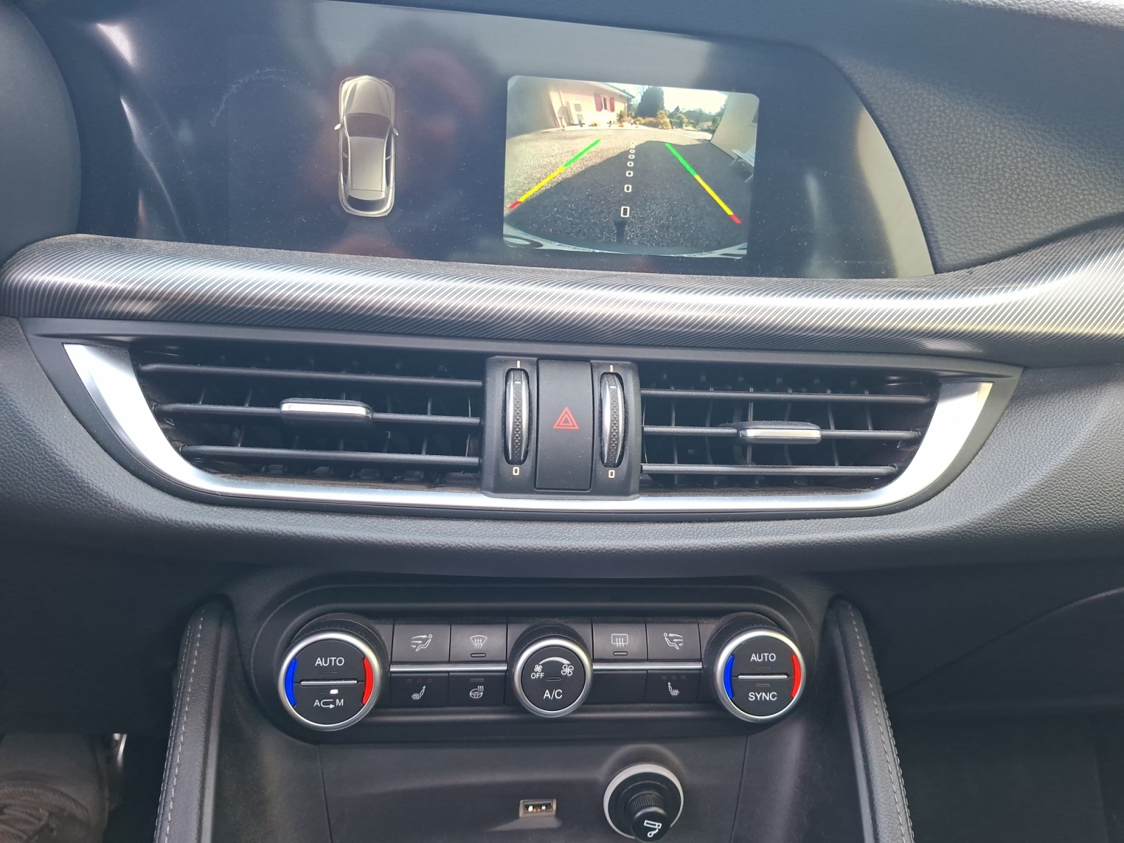 Alfa Romeo Stelvio 17