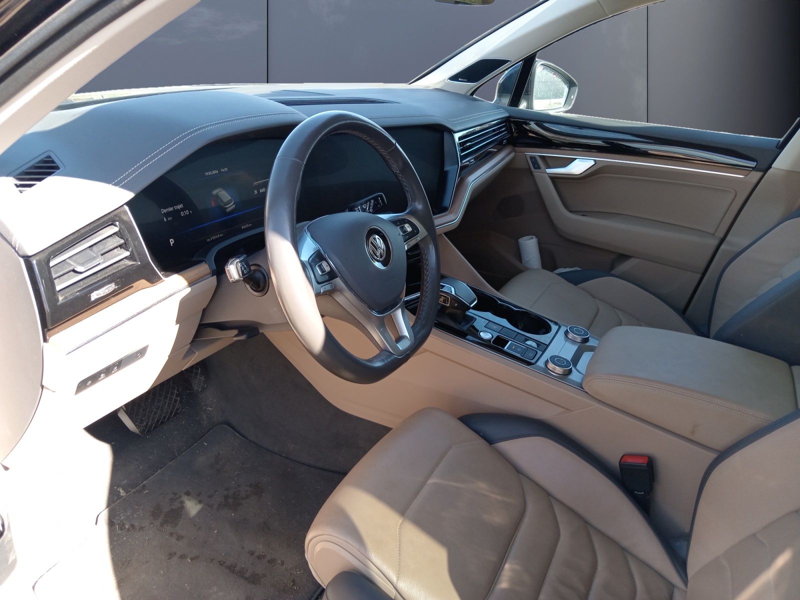 Volkswagen Touareg 8