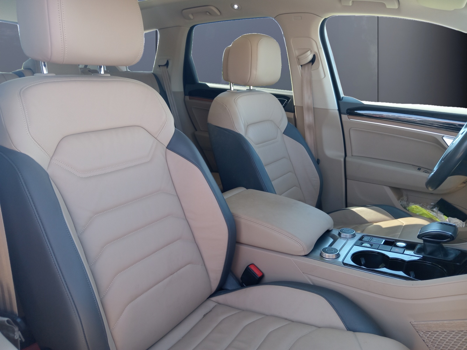 Volkswagen Touareg 13