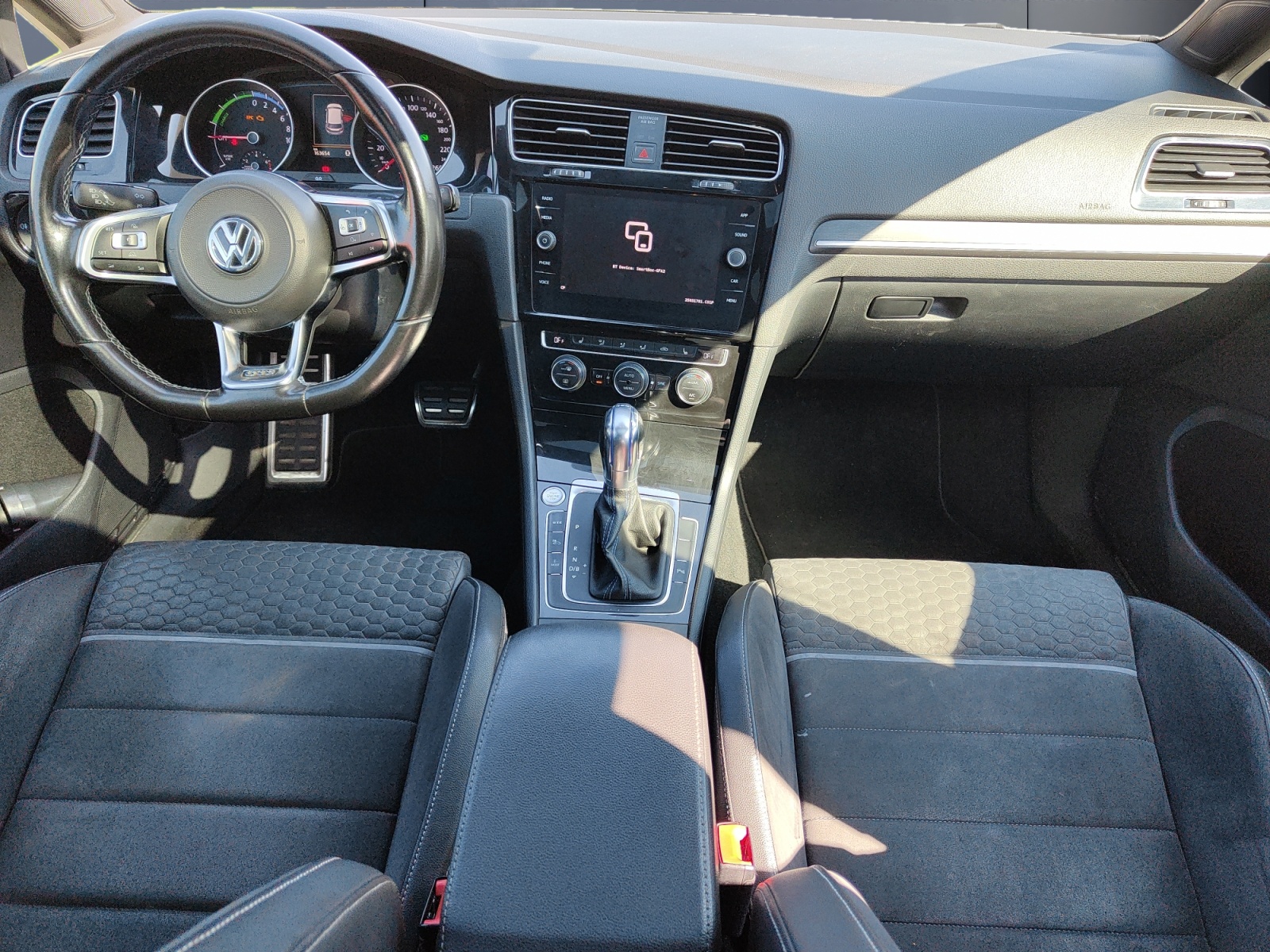 Volkswagen Golf 14
