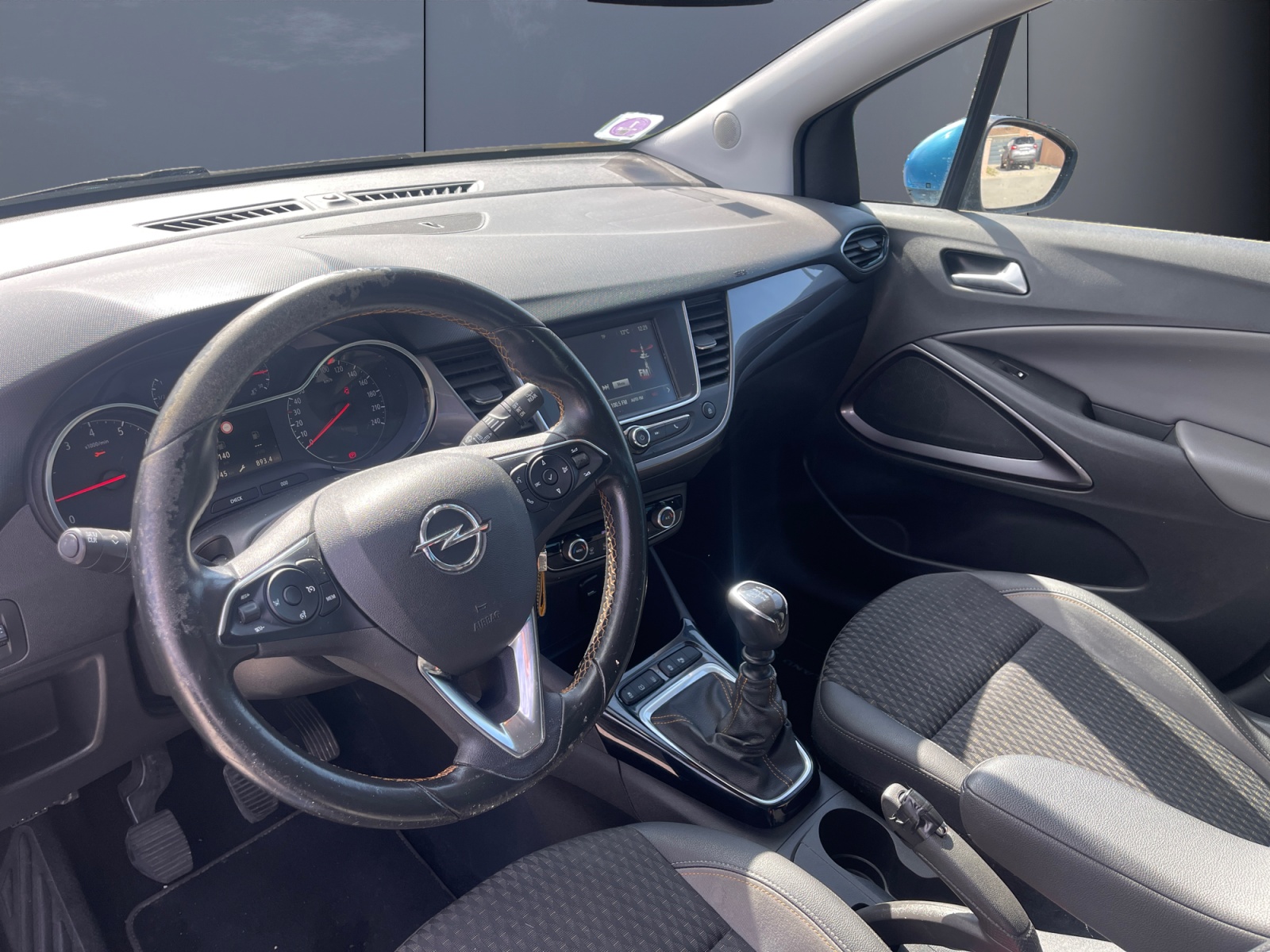 Opel Crossland X 8