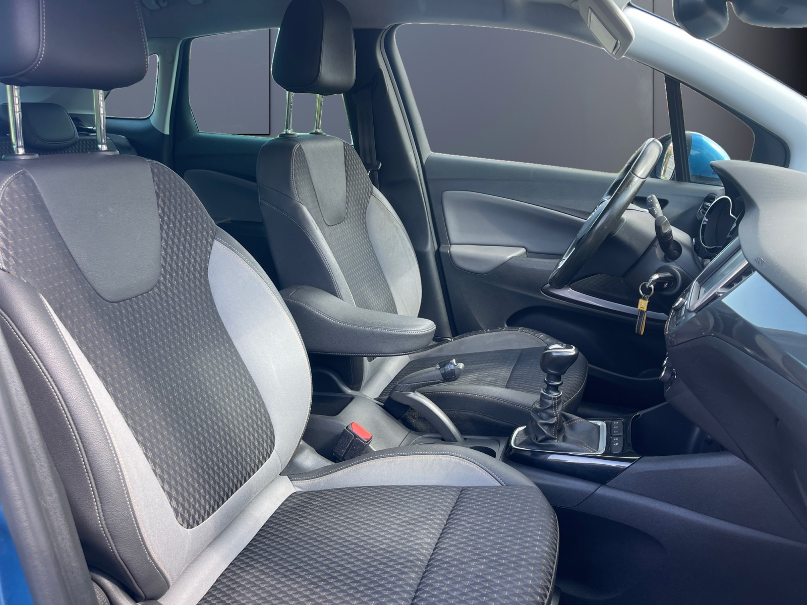 Opel Crossland X 13