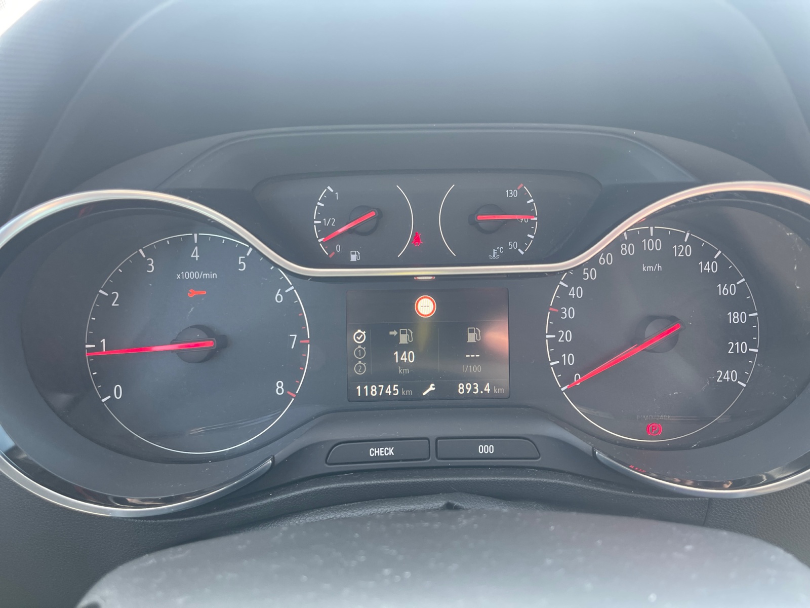 Opel Crossland X 16