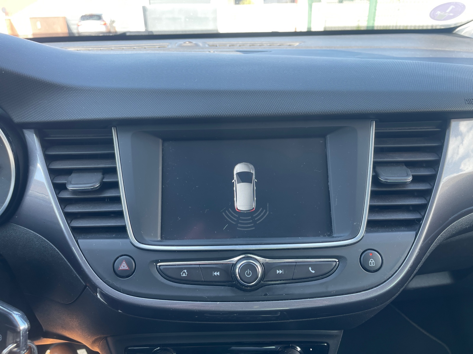 Opel Crossland X 17