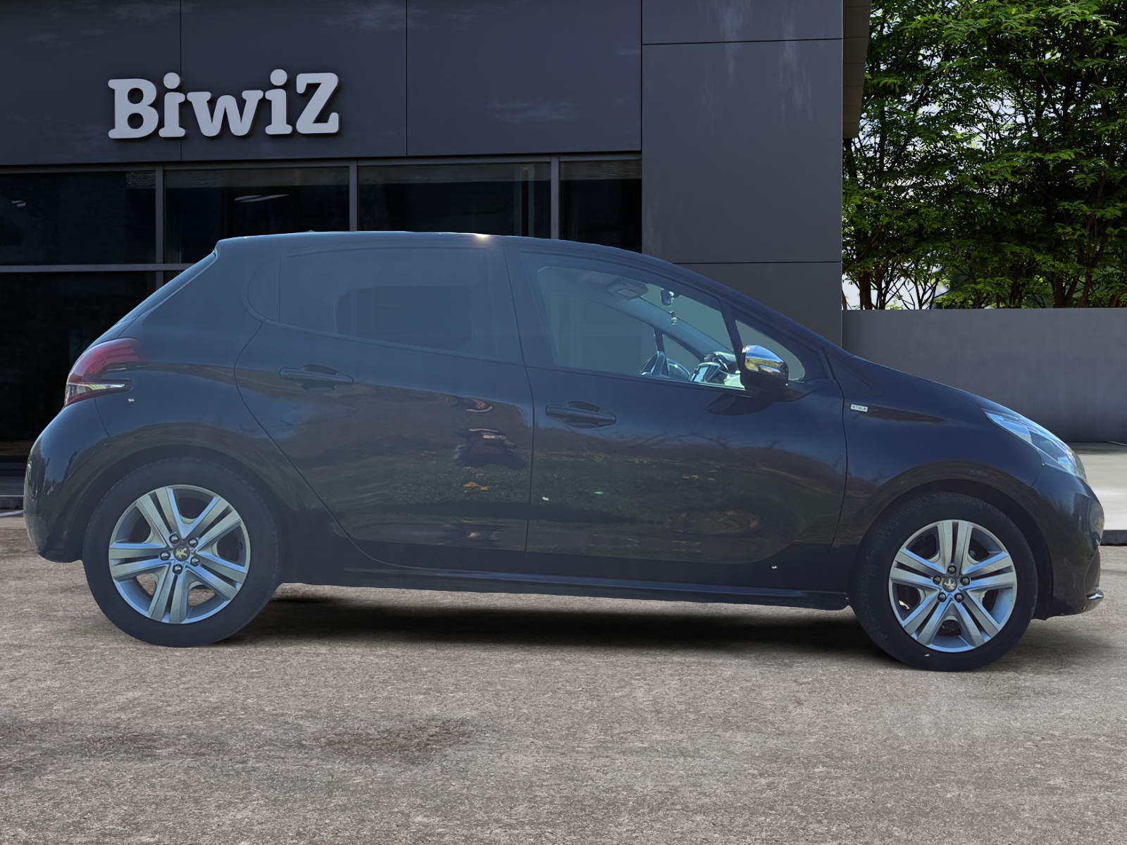 Peugeot 208 5