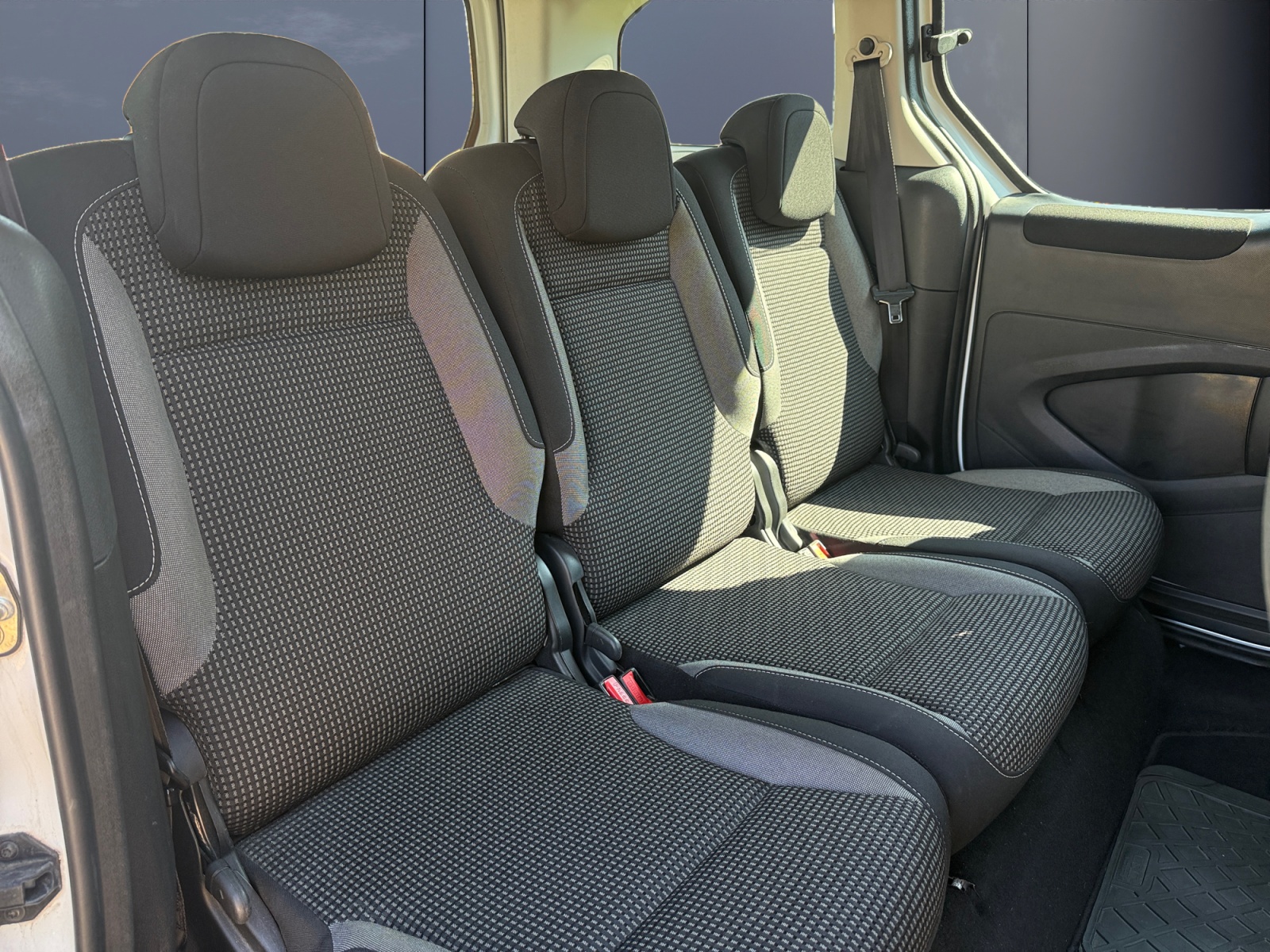 Peugeot Partner Tepee 11