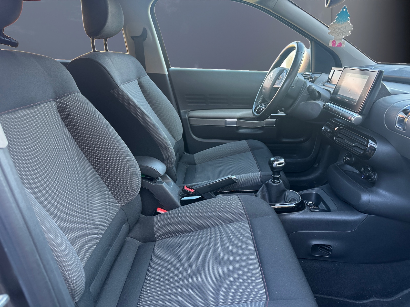 Citroen C4 Cactus 13