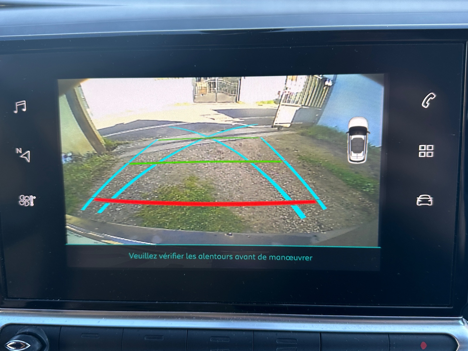 Citroen C4 Cactus 21