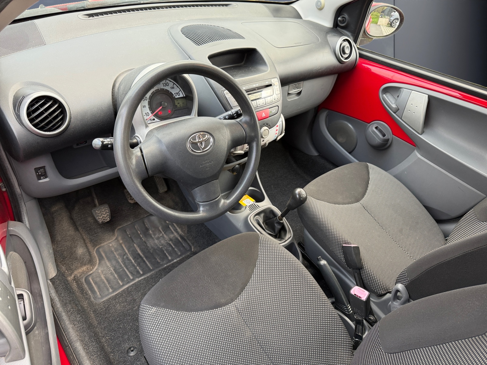 Toyota Aygo 8