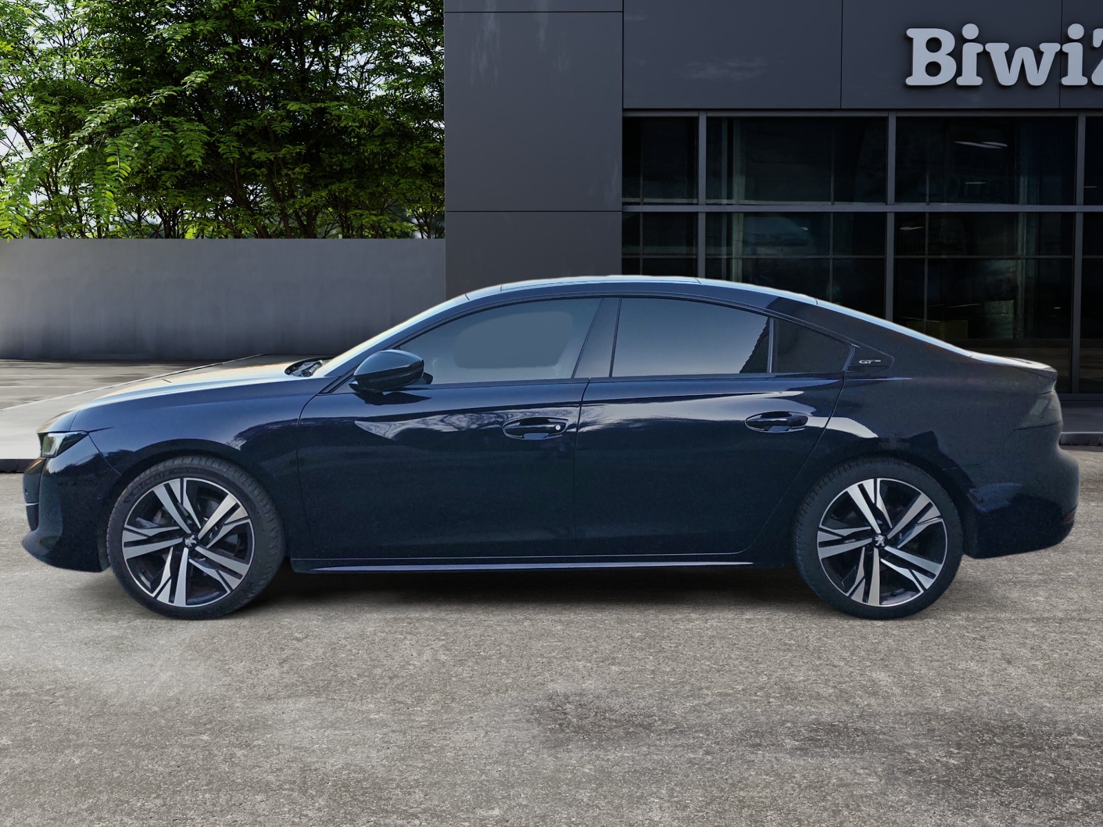 Peugeot 508 2l HDI 180ch First édition série limitée full options/Attelage amovible