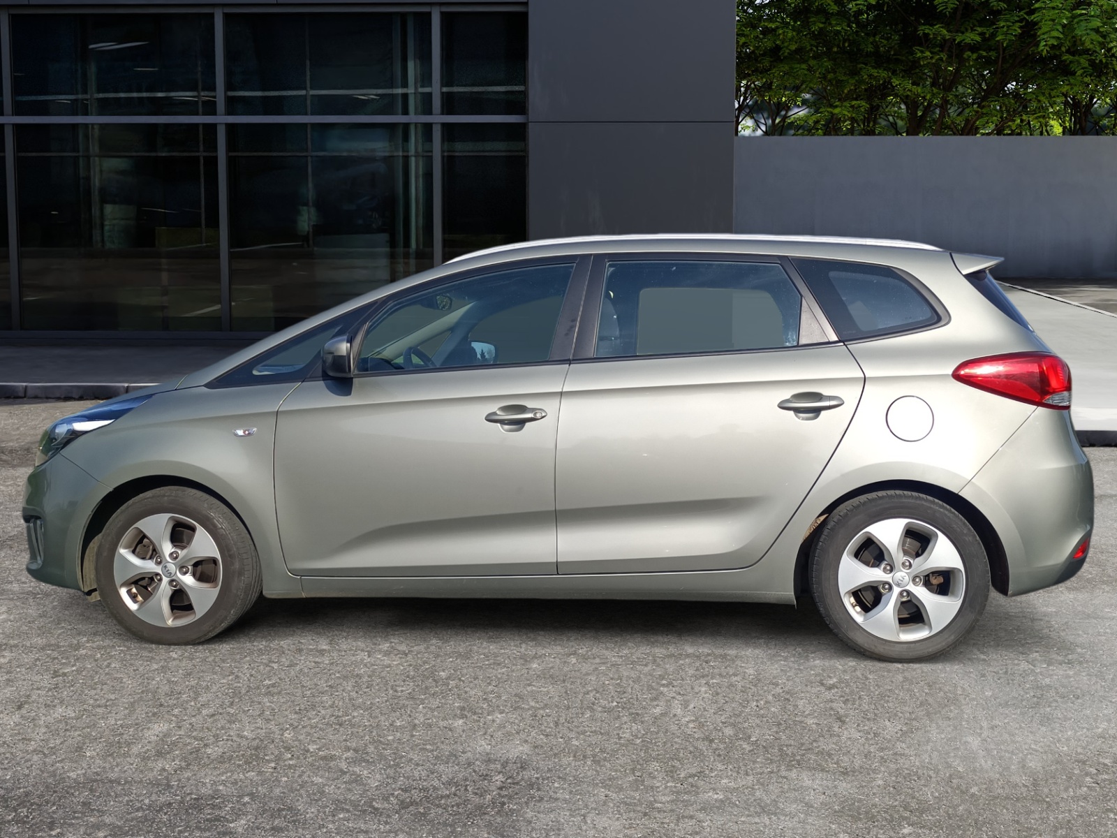 Kia Carens 1