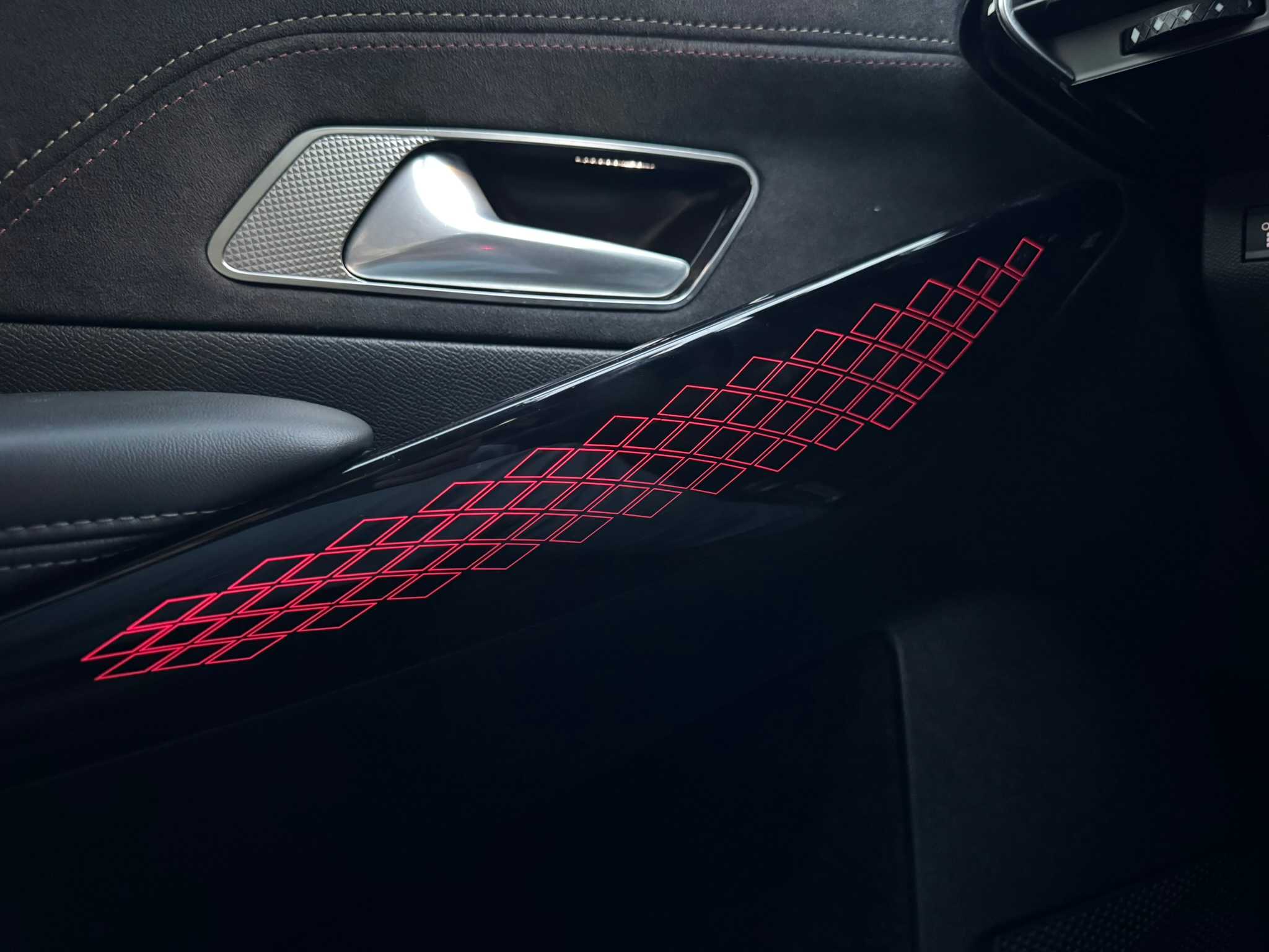 Ds Automobiles Ds 7 37