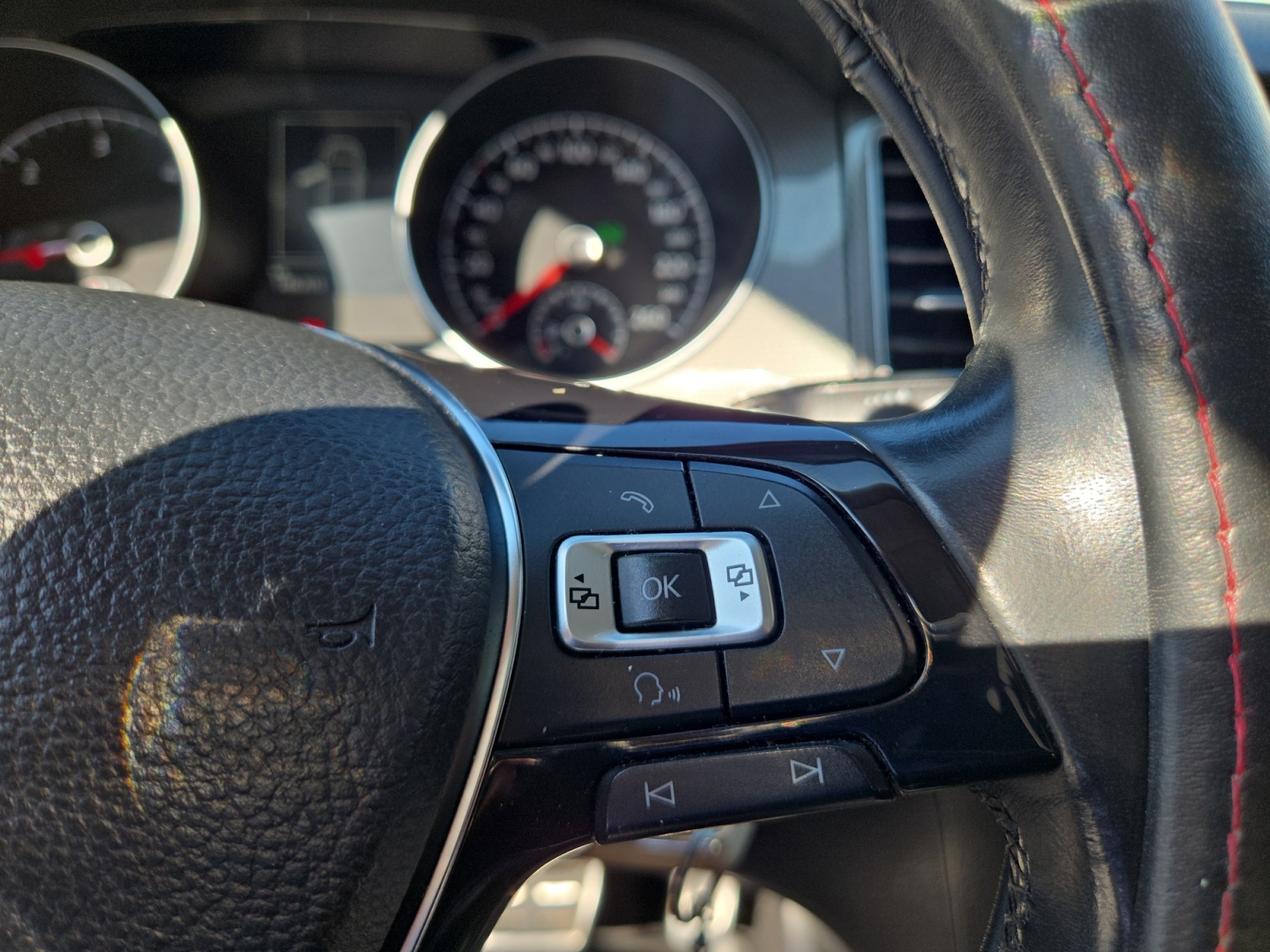 Volkswagen Golf Sportsvan 21