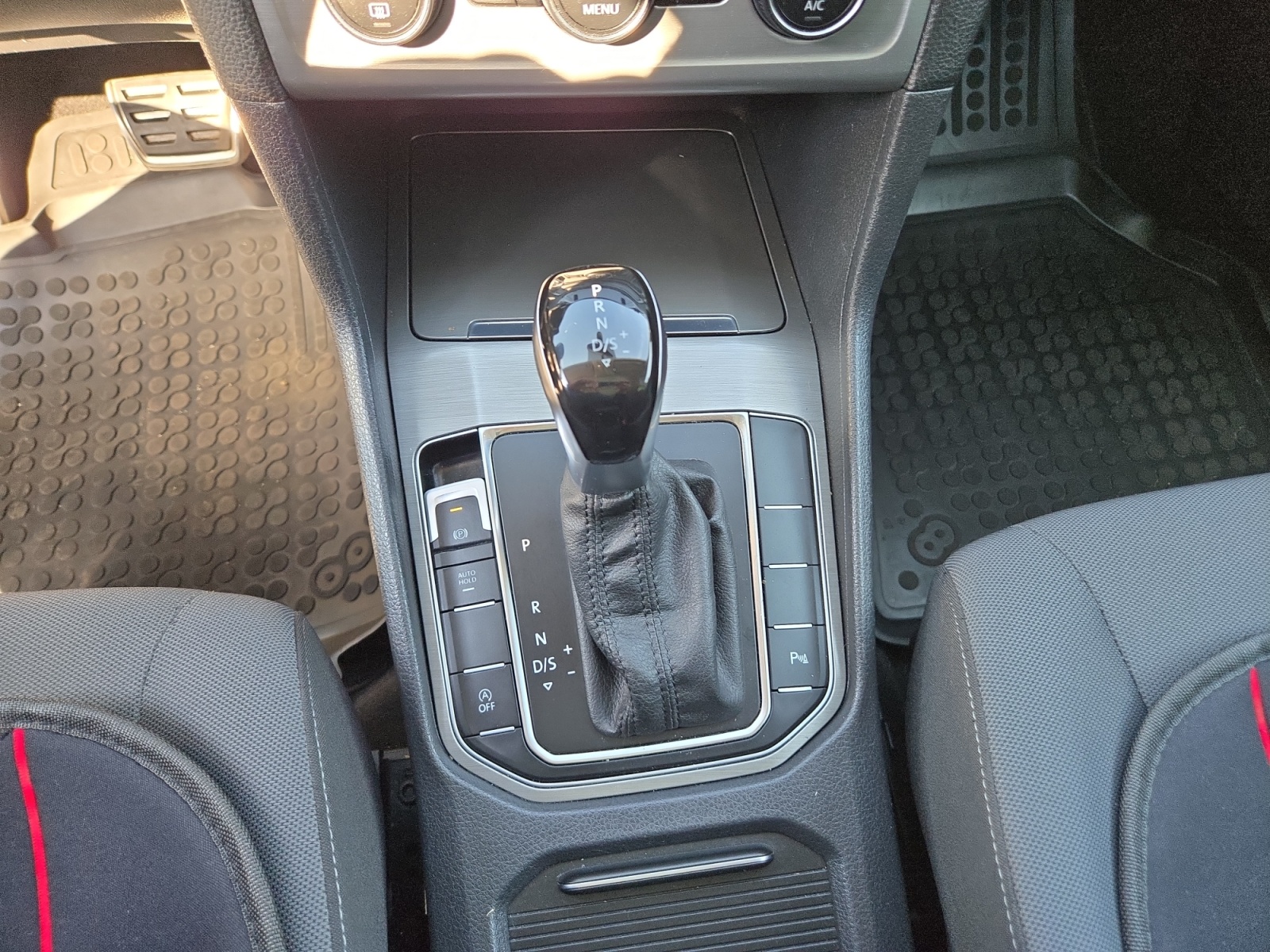 Volkswagen Golf Sportsvan 25