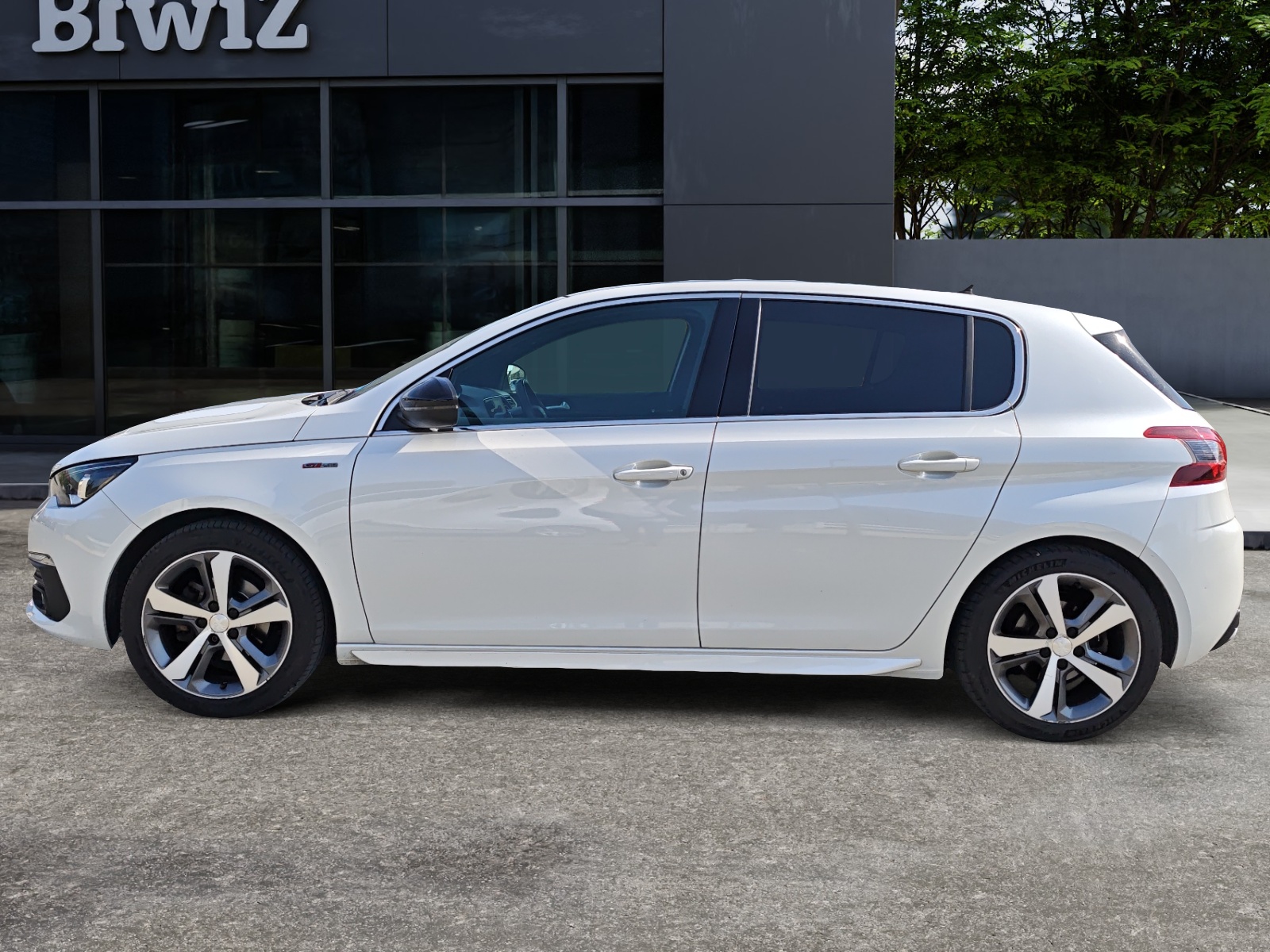 Peugeot 308 1