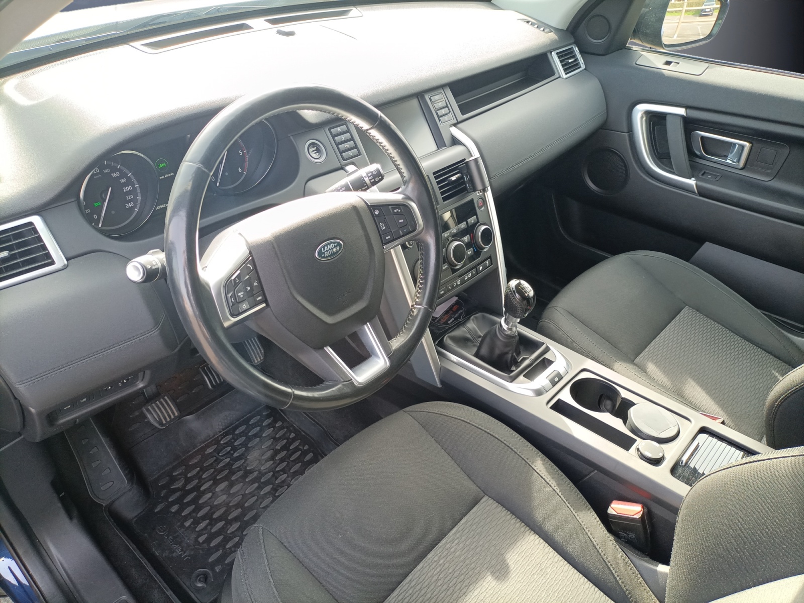 Land Rover Discovery Sport 8