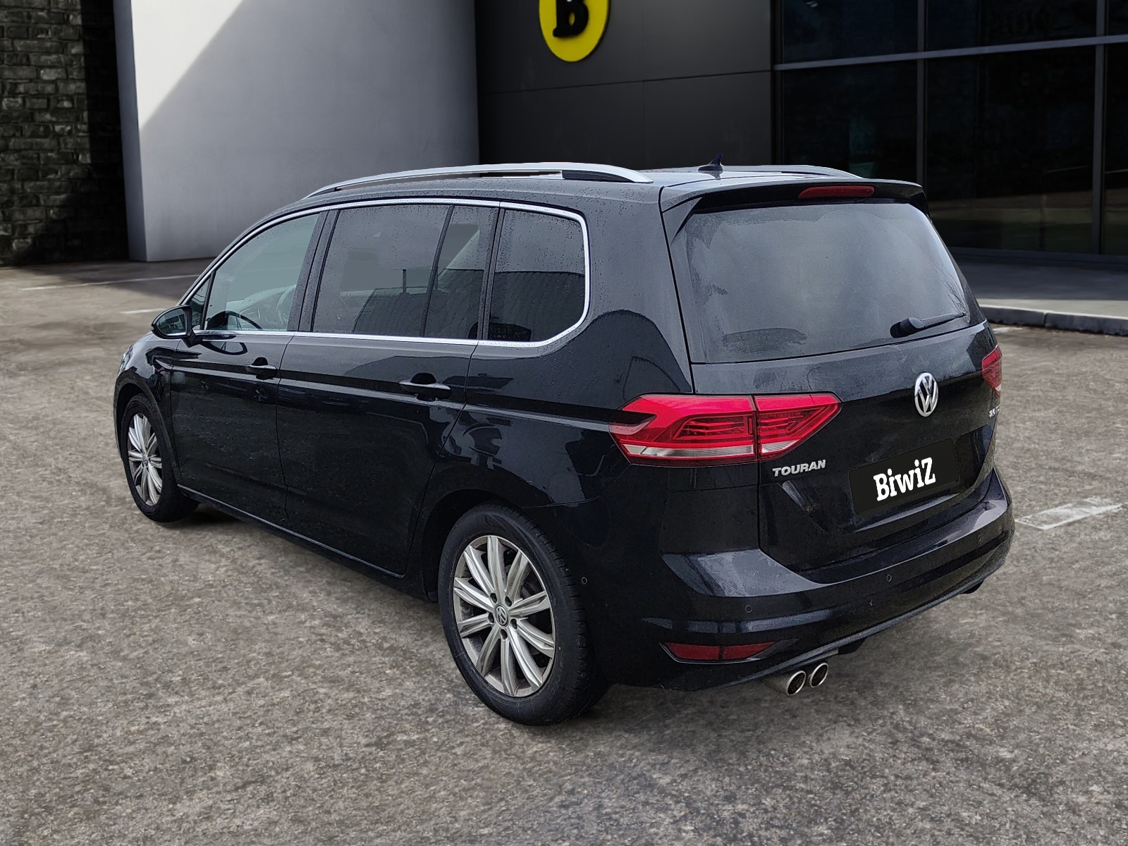 Volkswagen Touran 2