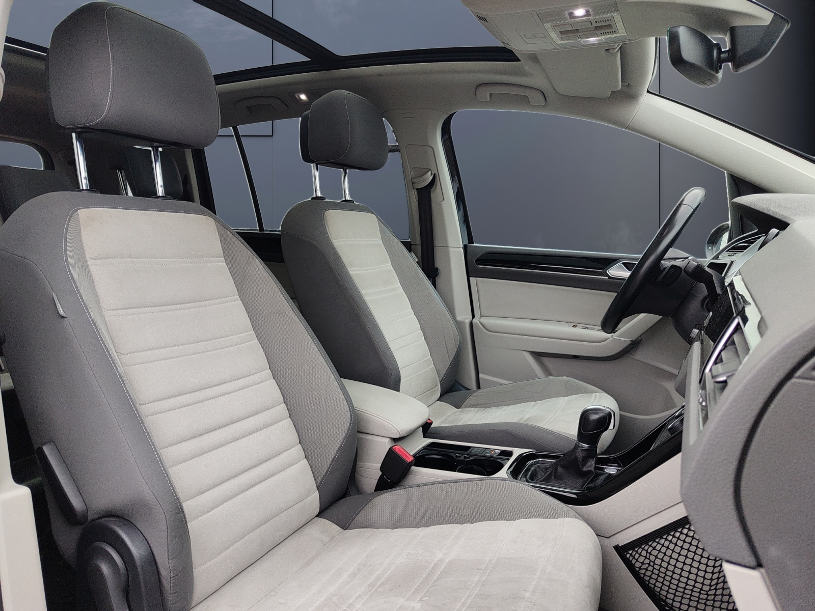 Volkswagen Touran 13