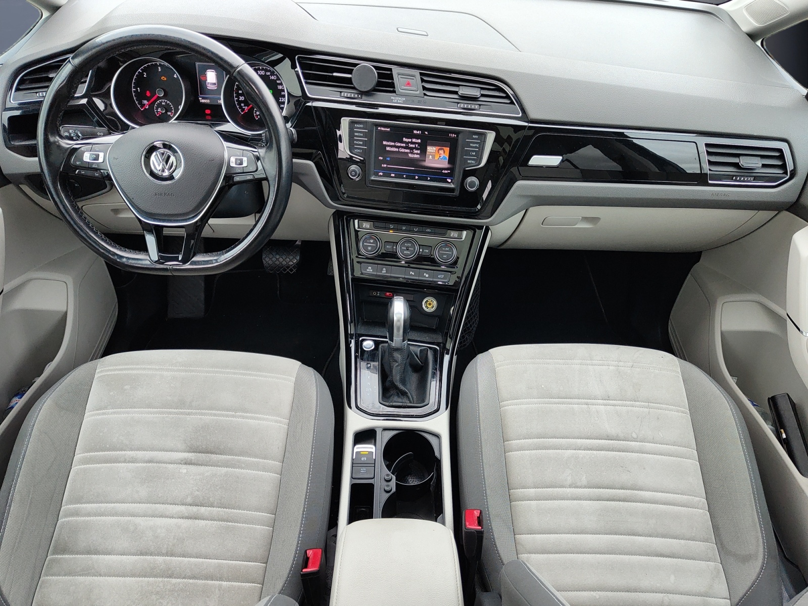 Volkswagen Touran 14