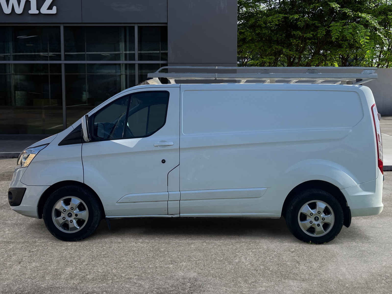 Ford Transit Custom Vu 1