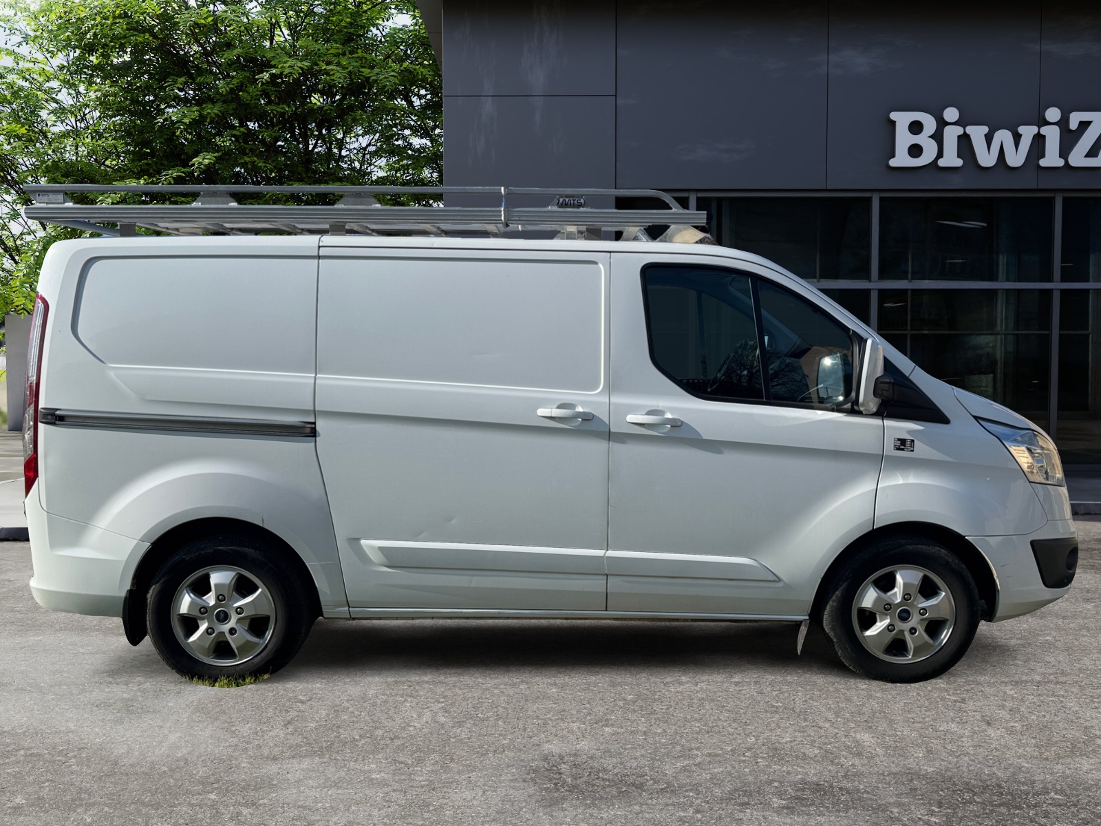 Ford Transit Custom Vu 5