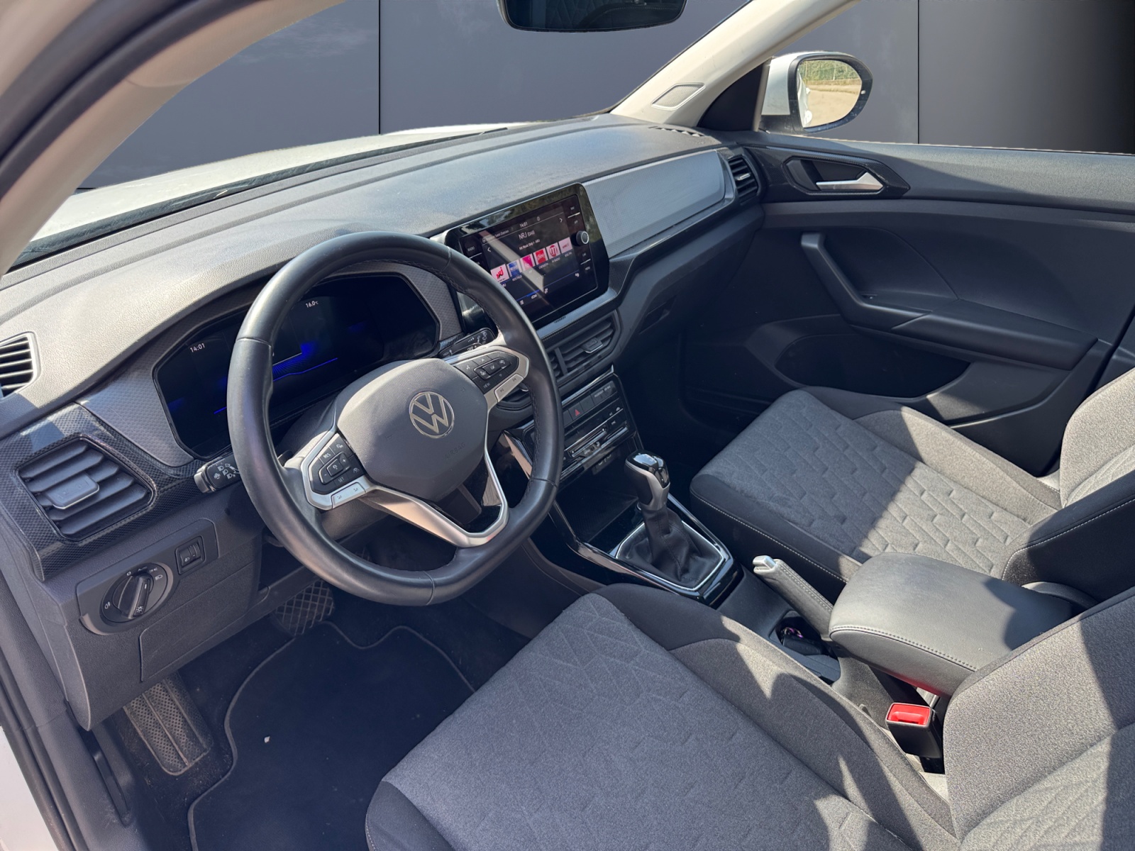 Volkswagen T-Cross 8