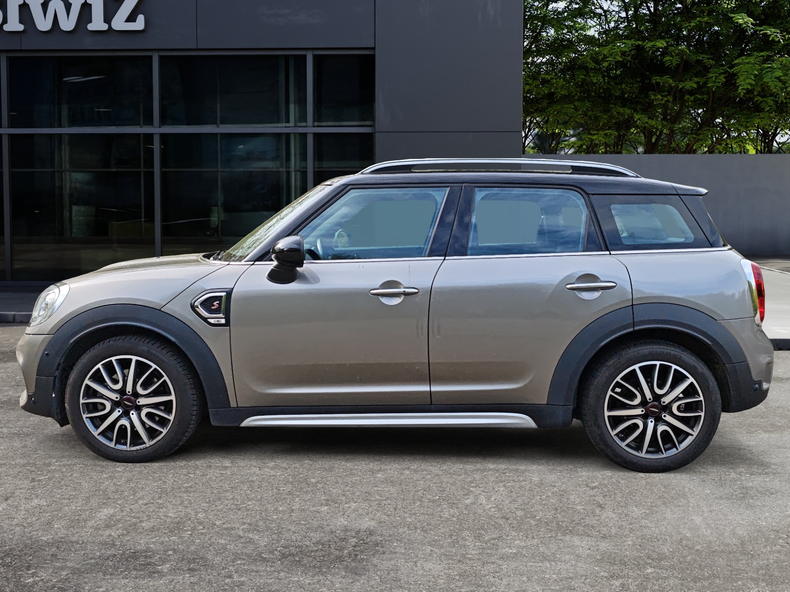 Mini Countryman 1
