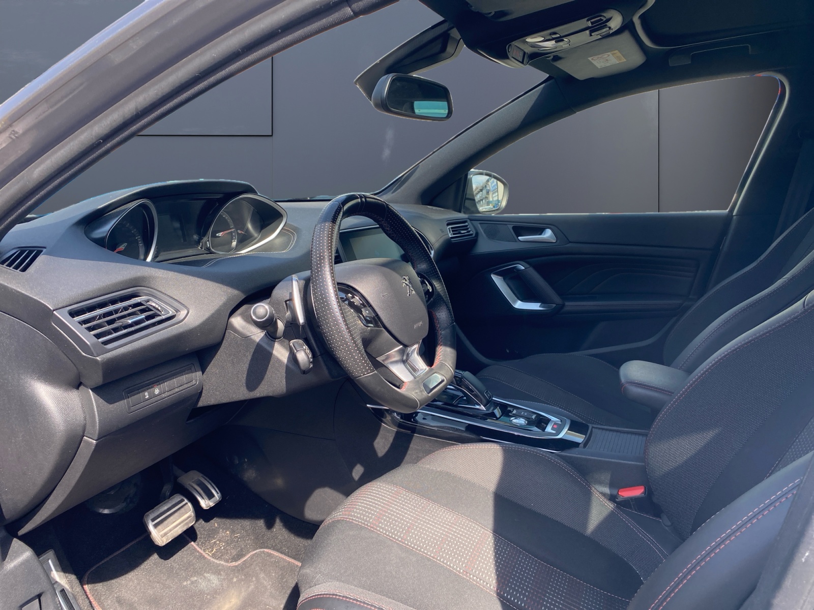 Peugeot 308 8