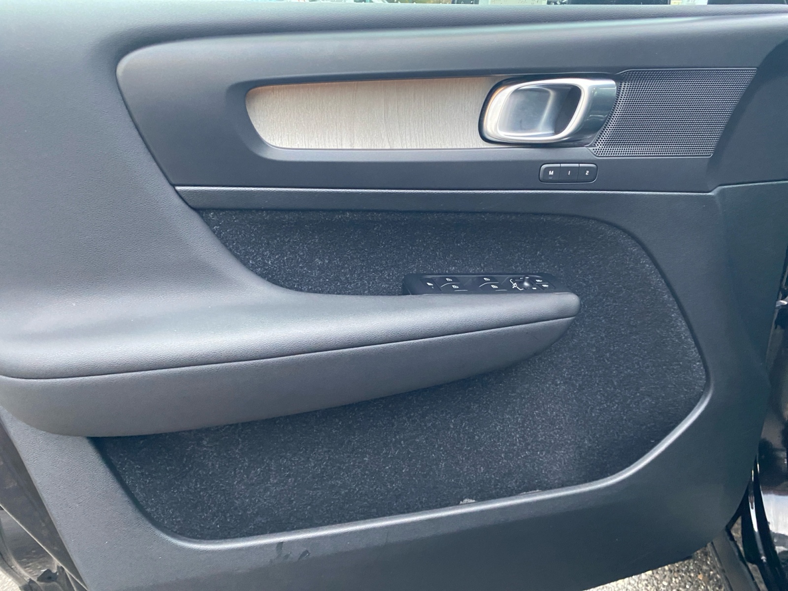 Volvo Xc40 24