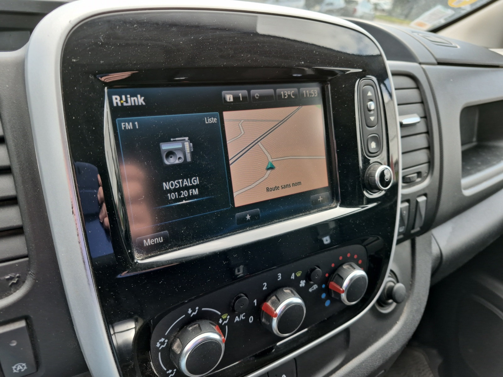 Renault Trafic Vu 24