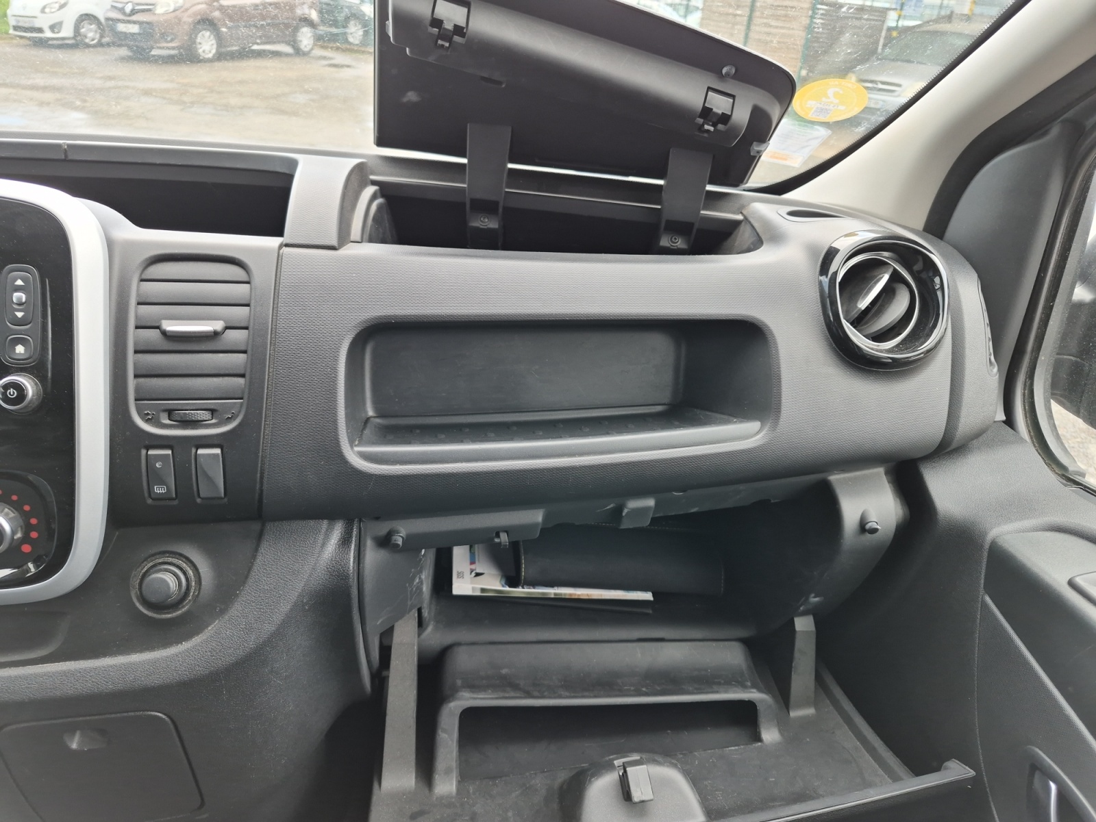 Renault Trafic Vu 29