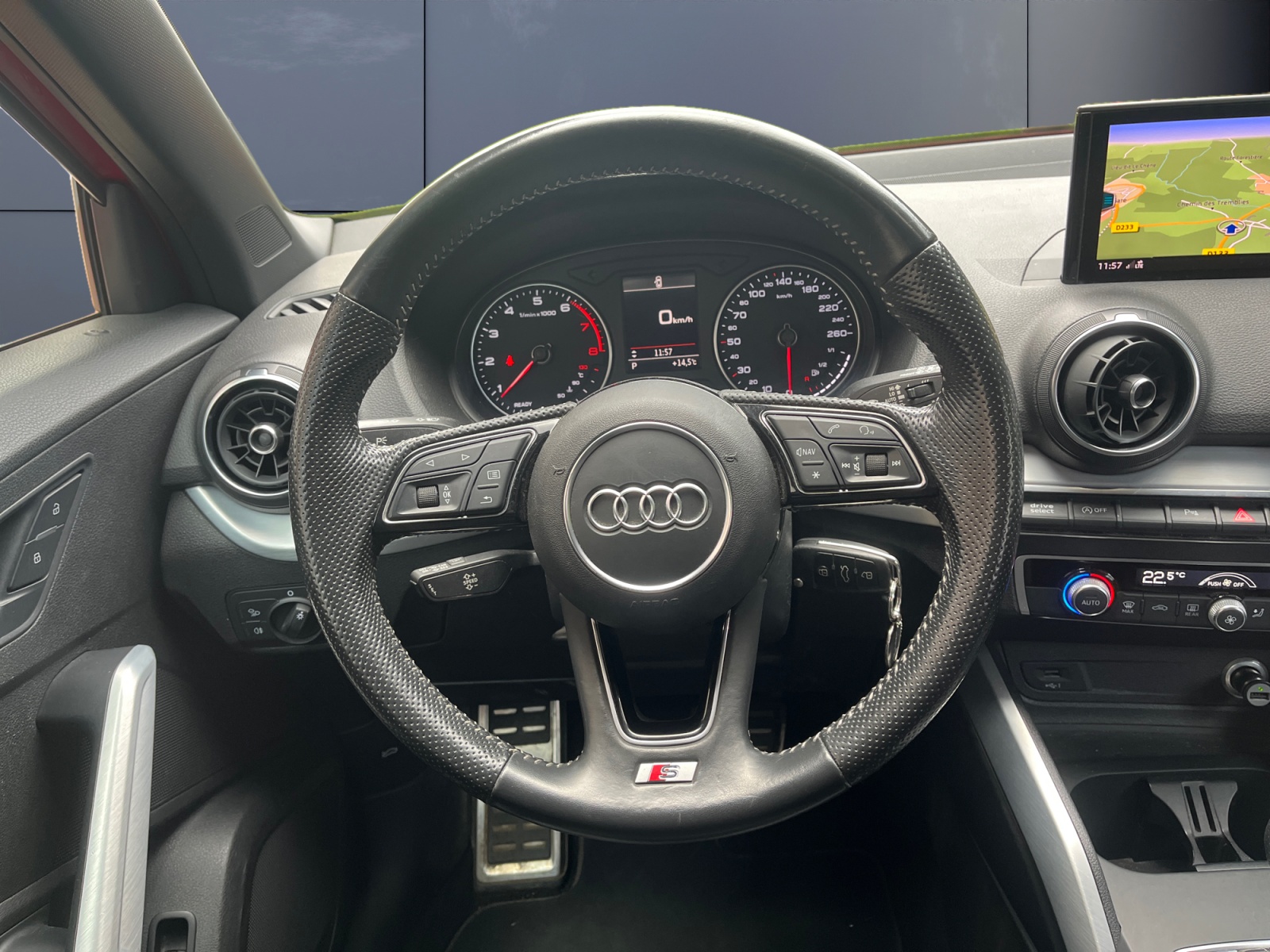 Audi Q2 15
