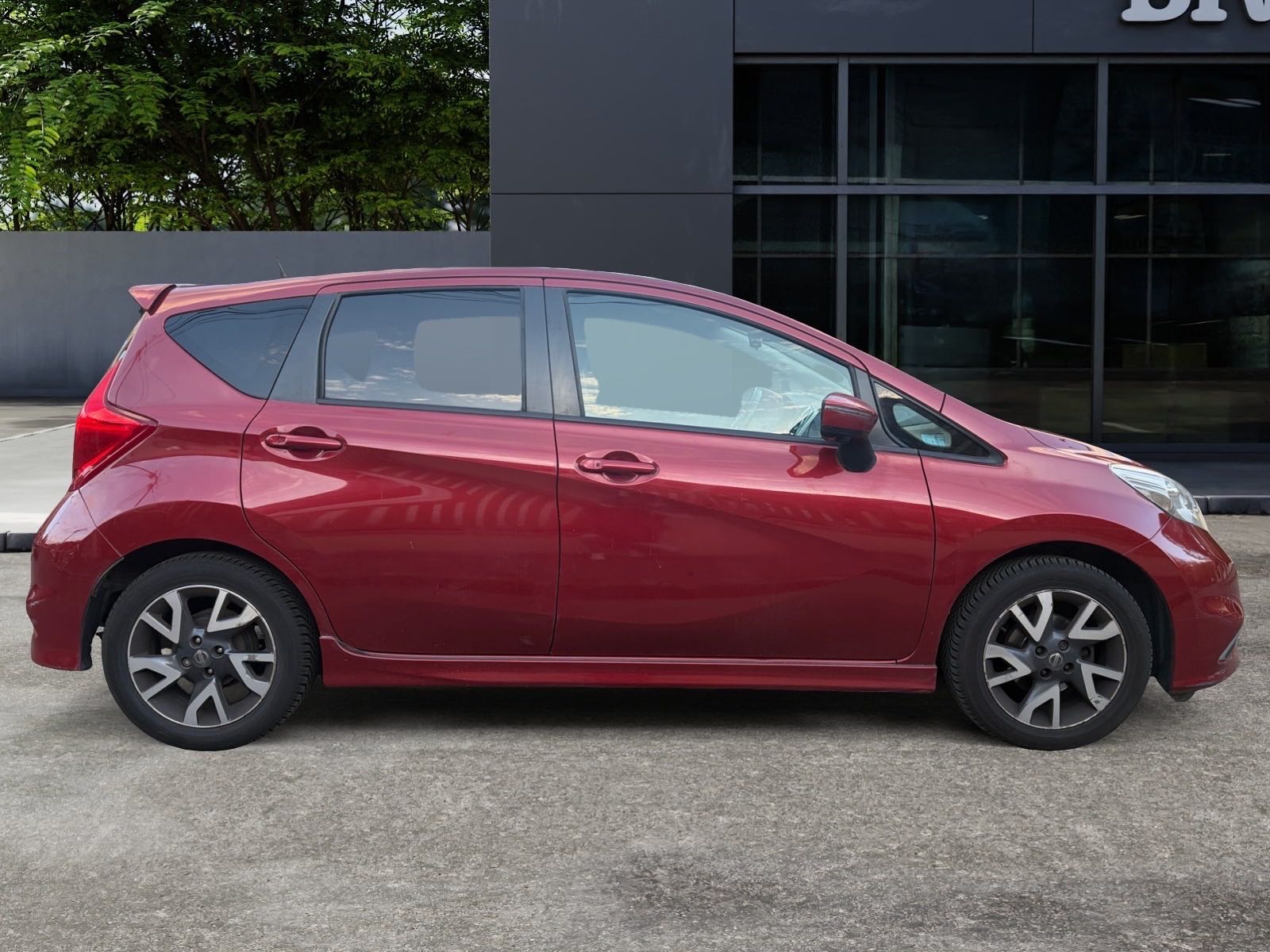 Nissan Note 5