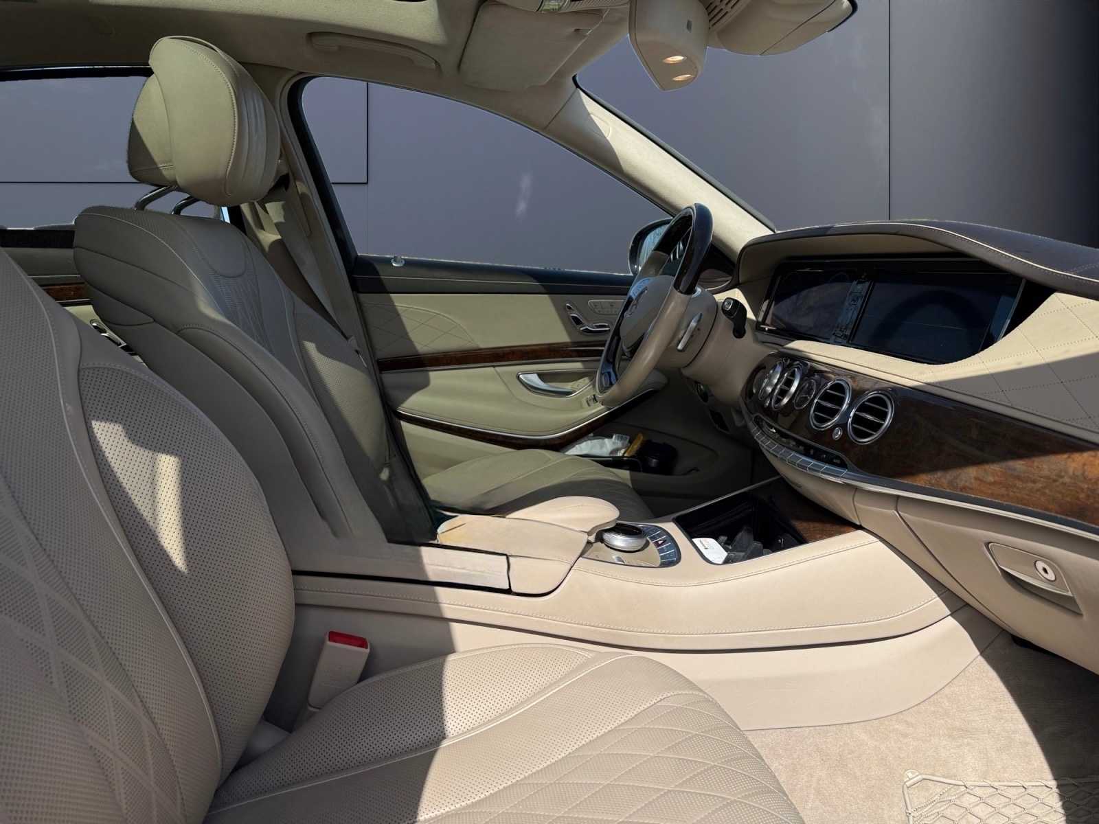 Mercedes-Benz Classe S 9