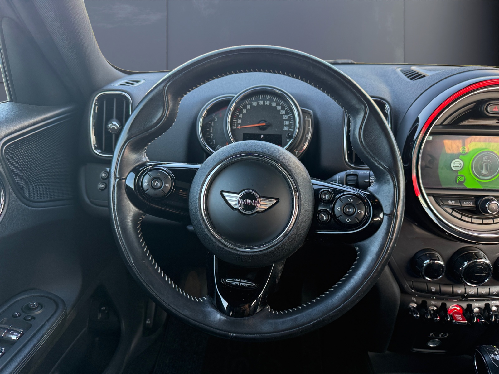 Mini Countryman 17