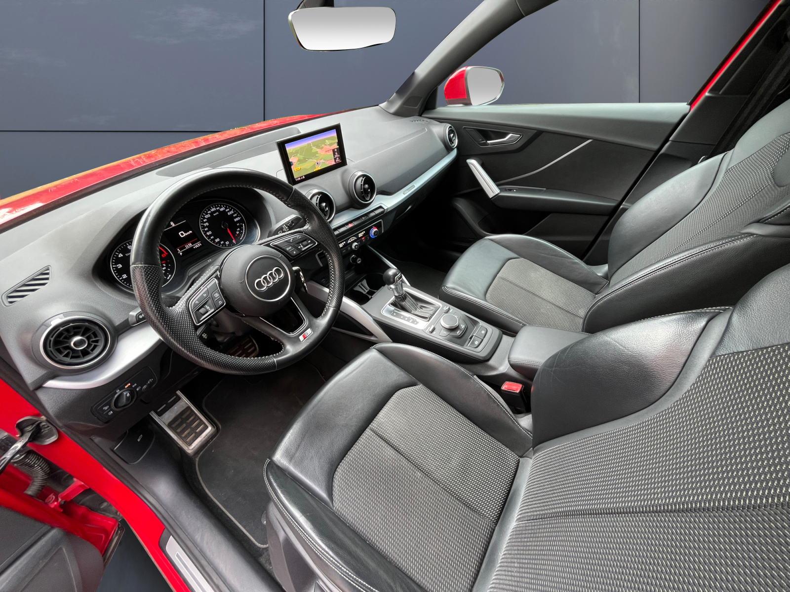 Audi Q2 8