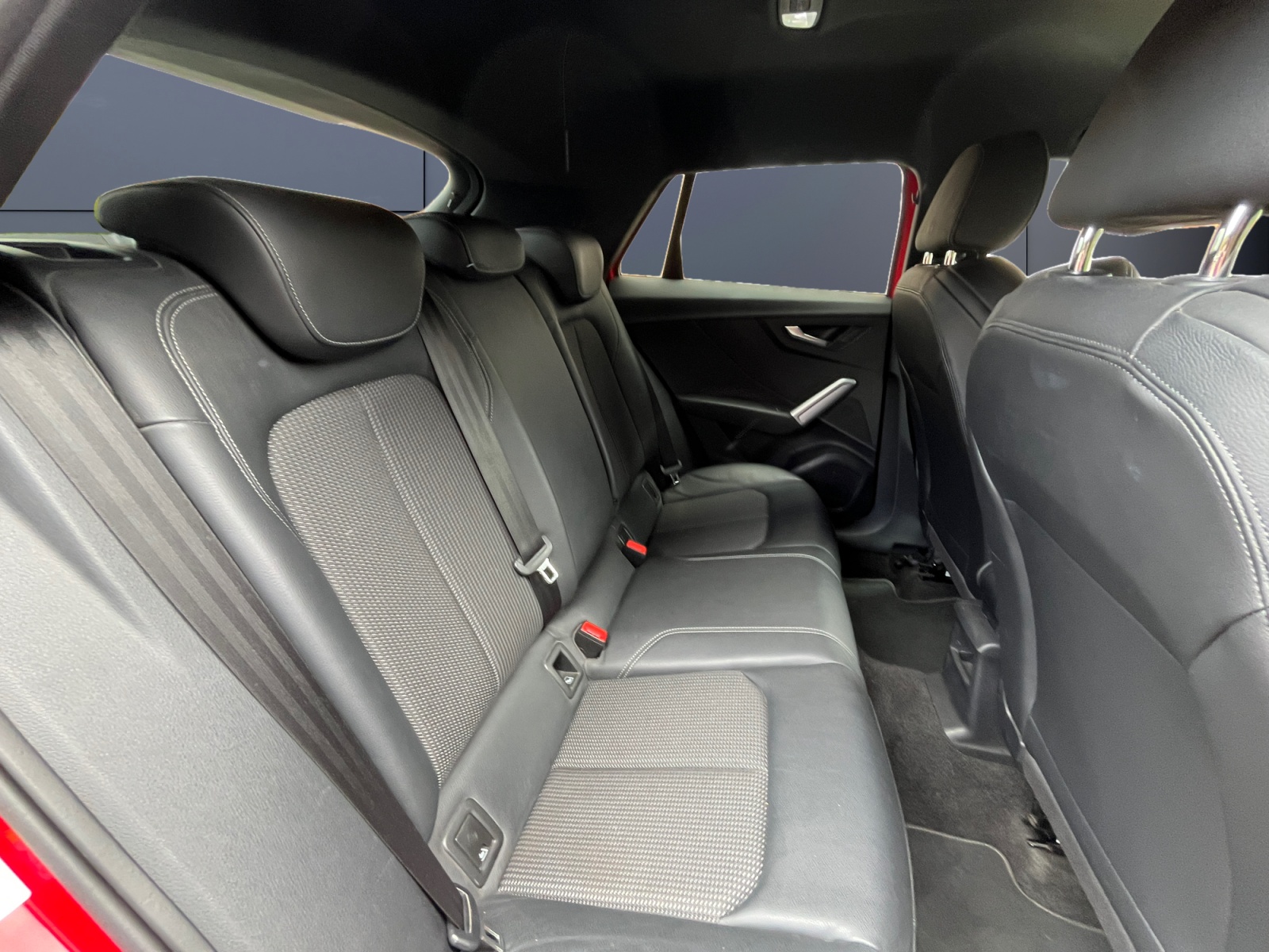 Audi Q2 11