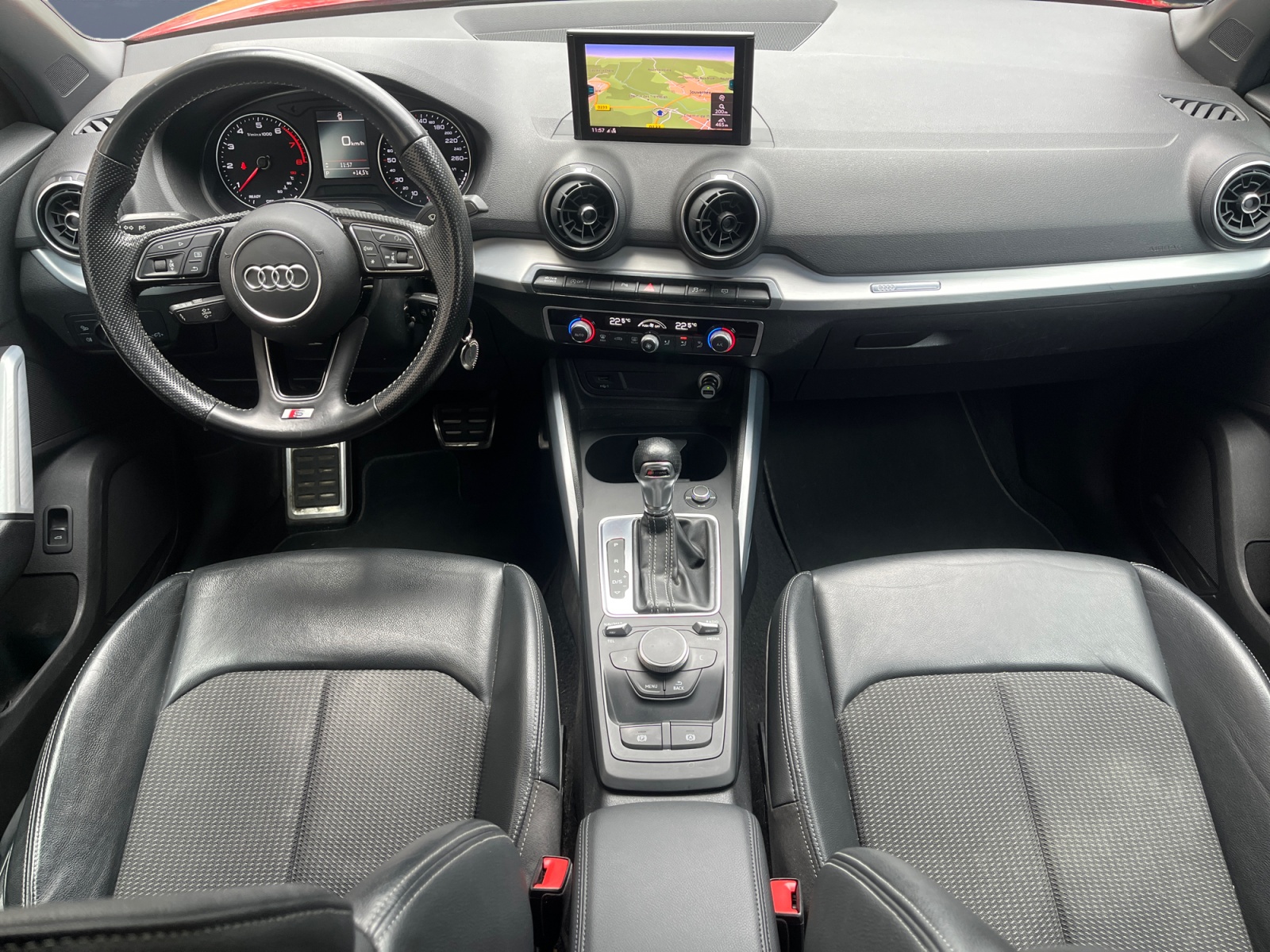 Audi Q2 14