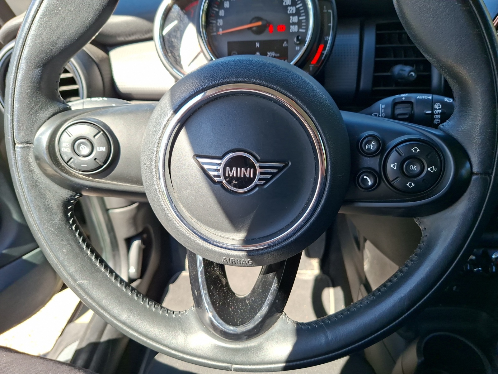 Mini Cooper 16