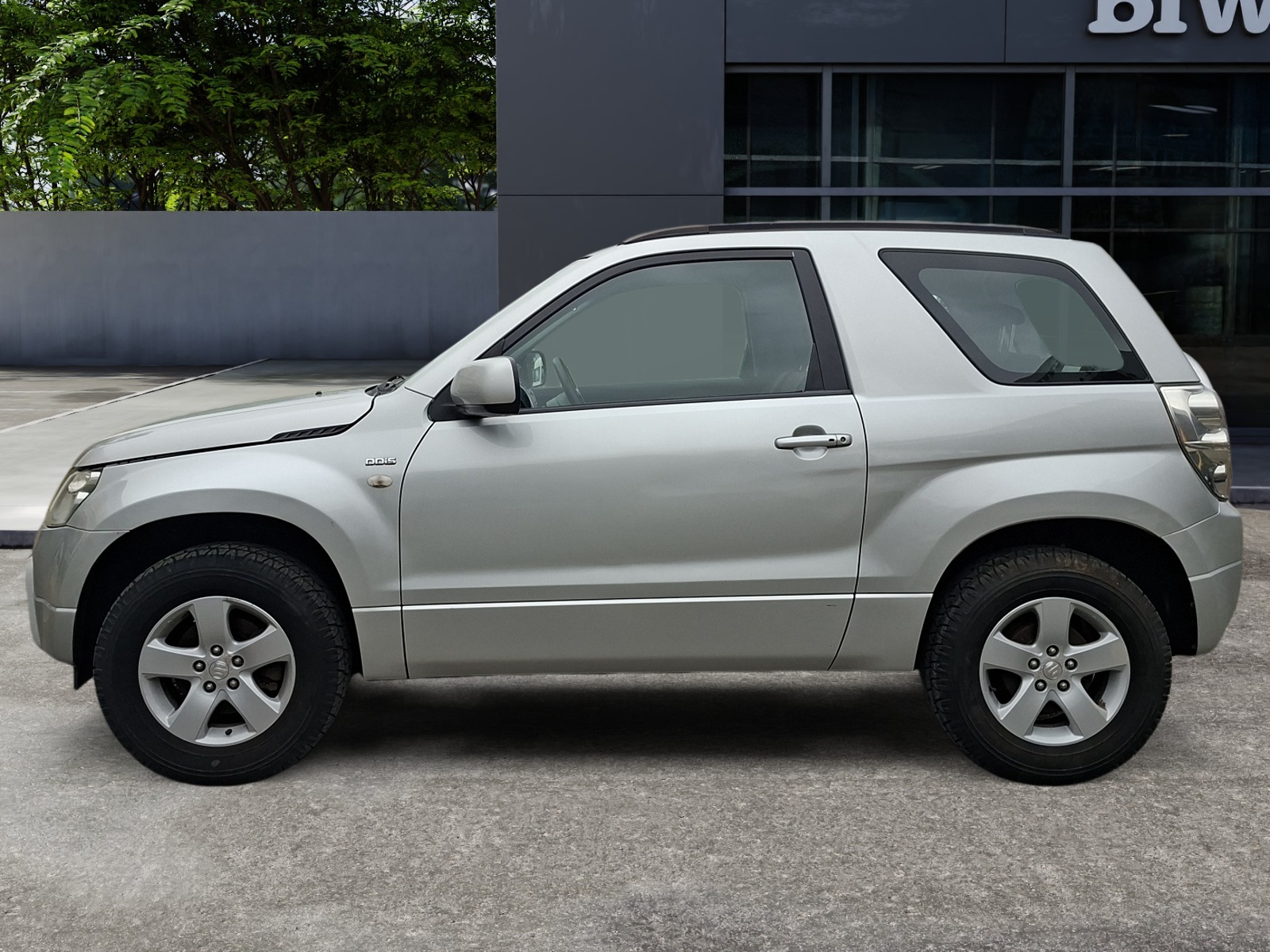 Suzuki Grand Vitara 1