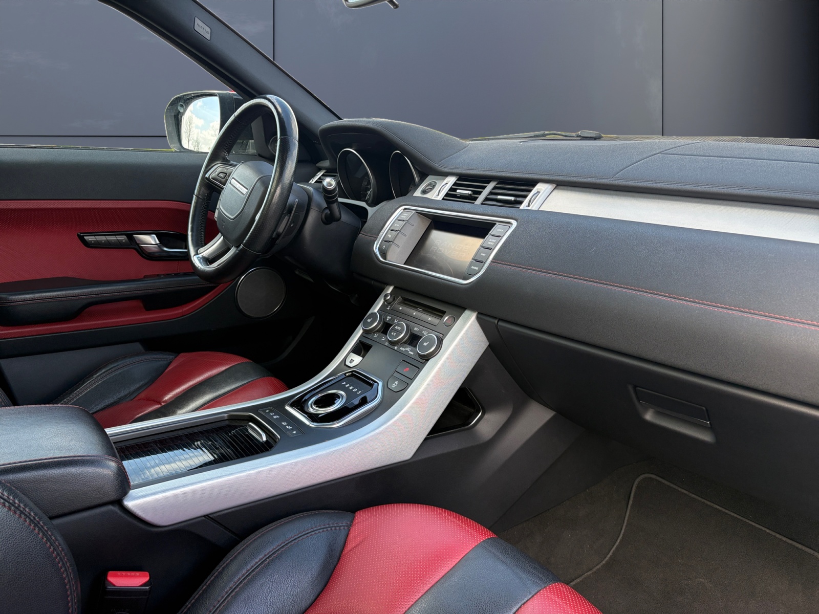 Land Rover Range Rover Evoque 12