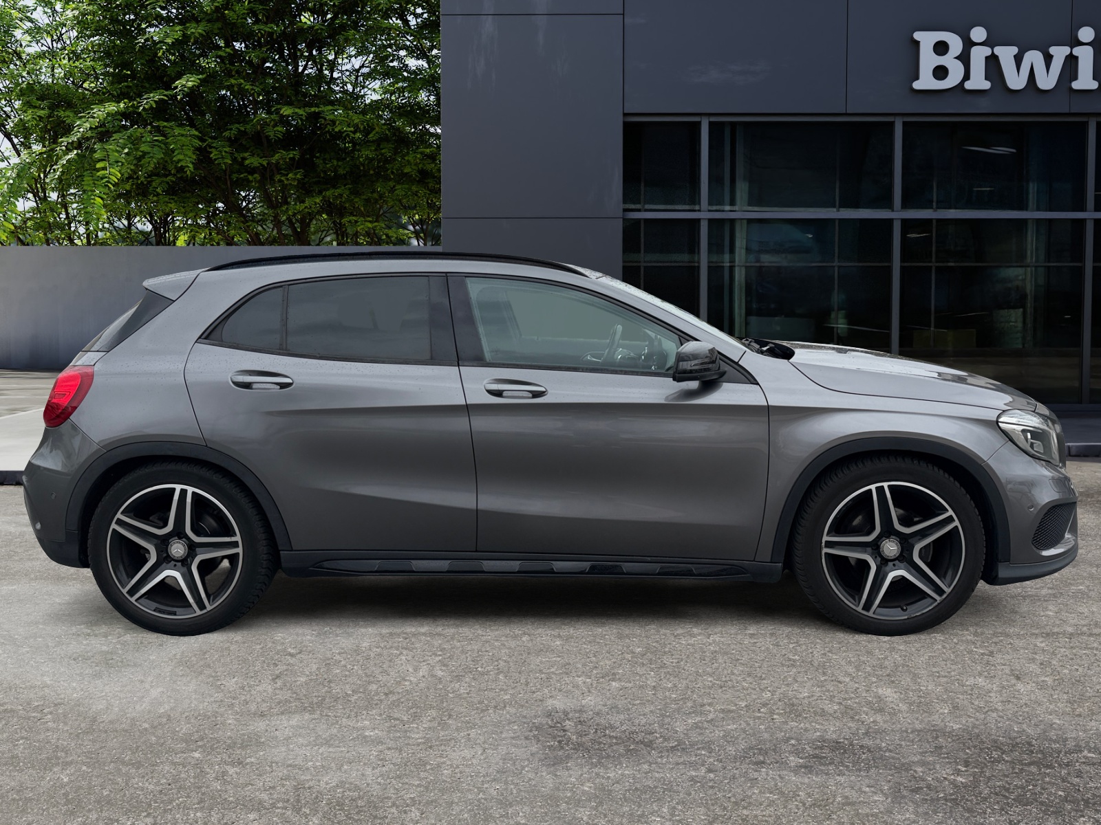 Mercedes-Benz Gla 5