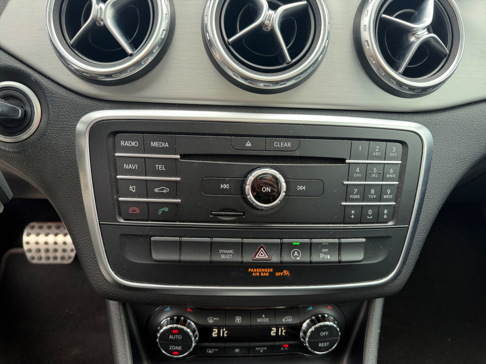 Mercedes-Benz Gla 17