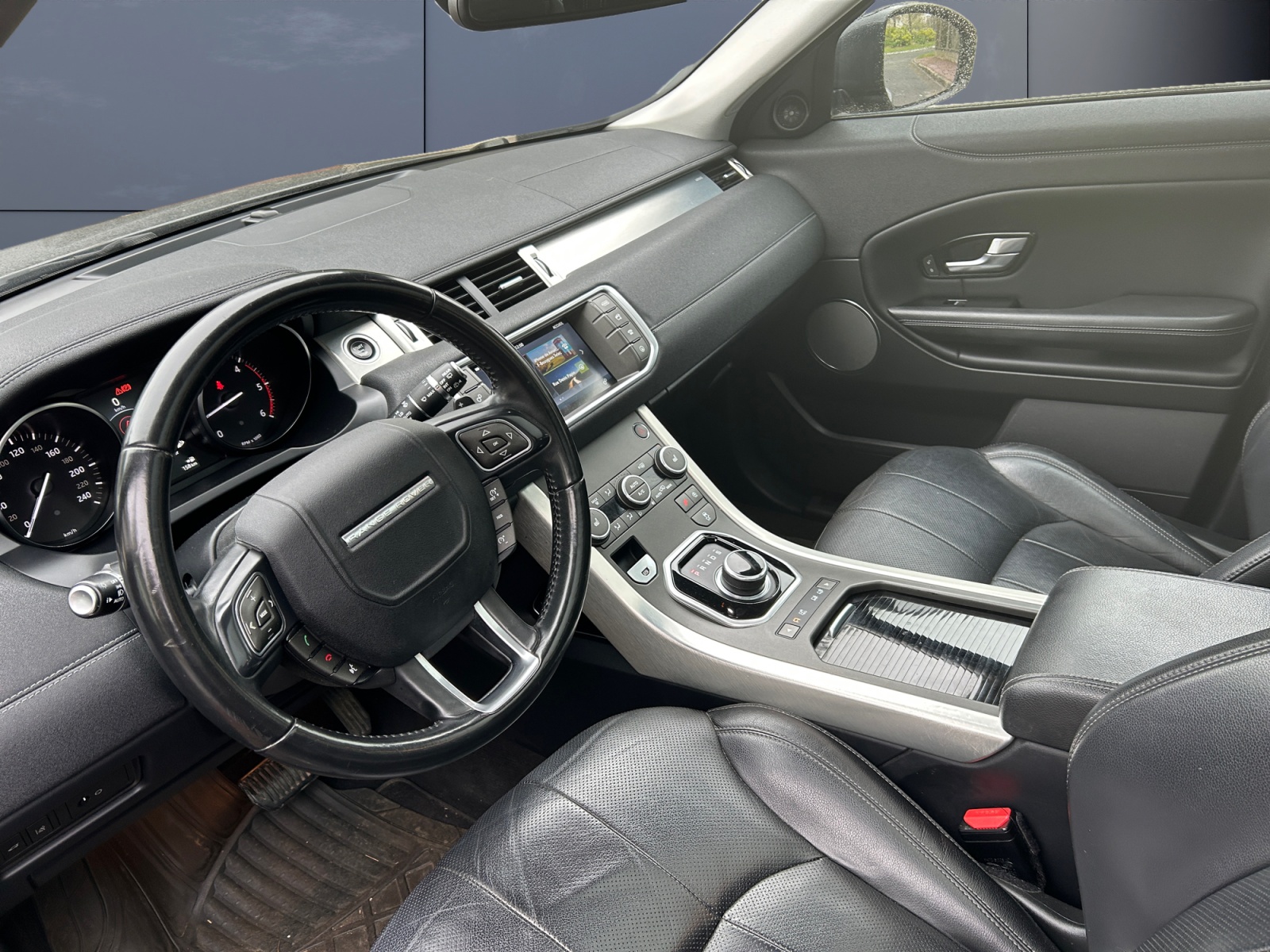 Land Rover Range Rover Evoque 8