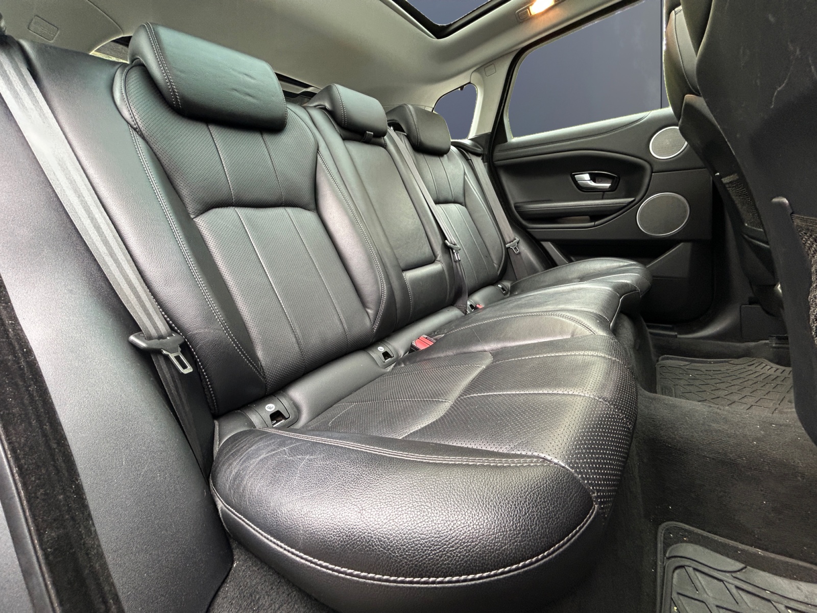 Land Rover Range Rover Evoque 11