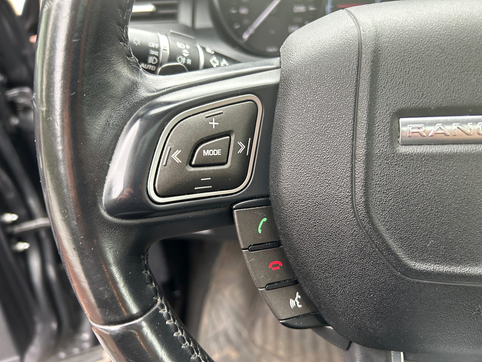 Land Rover Range Rover Evoque 22