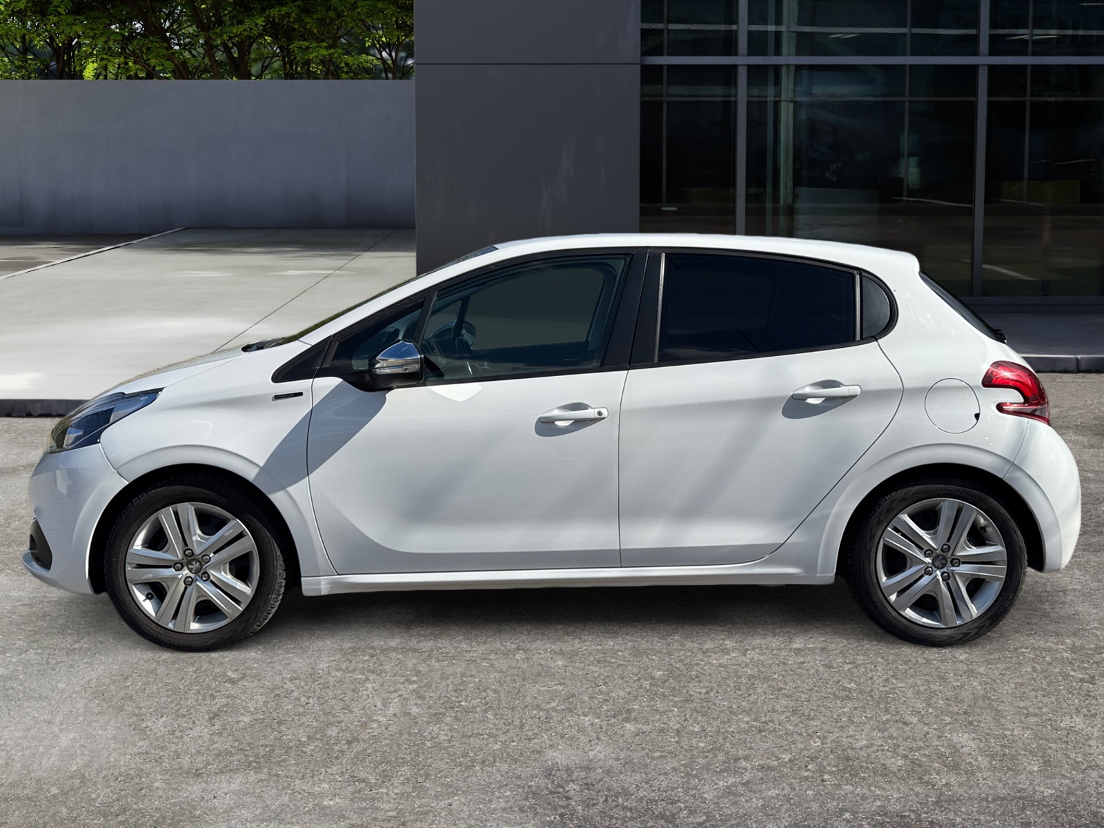 Peugeot 208 1