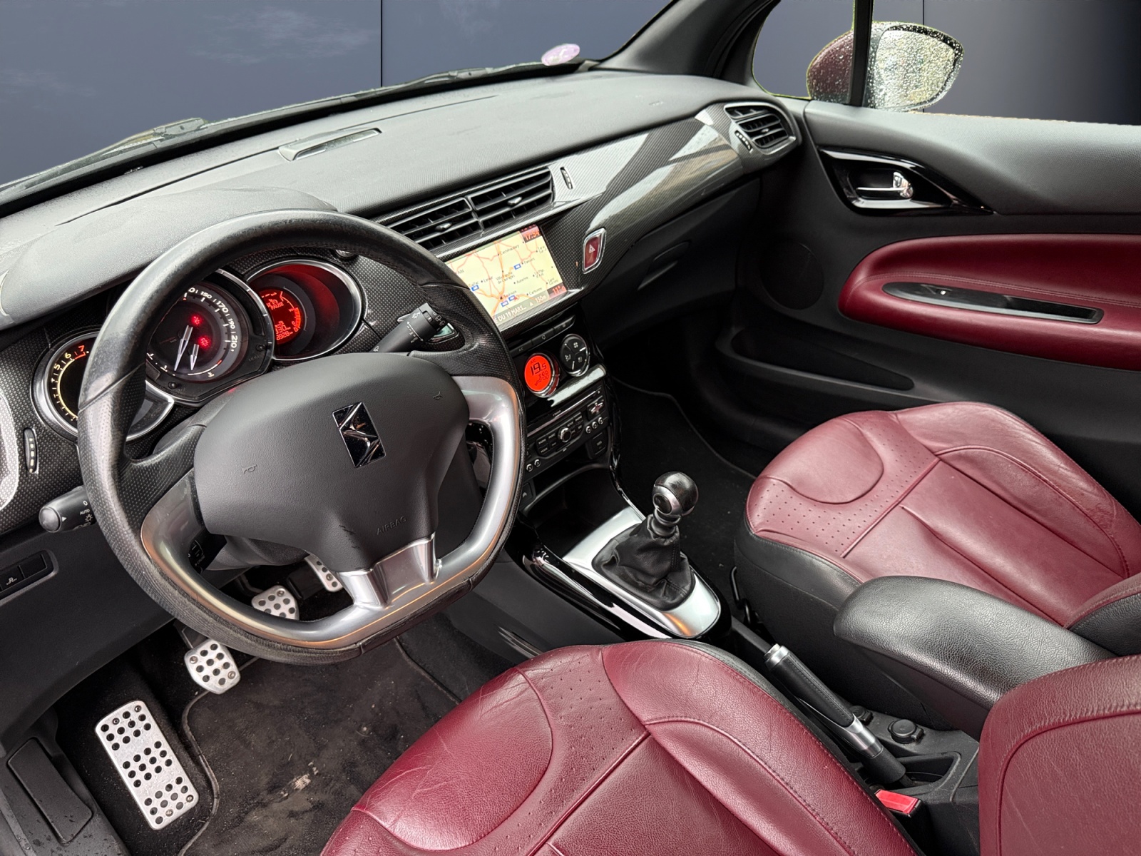 Ds Automobiles Ds3 8